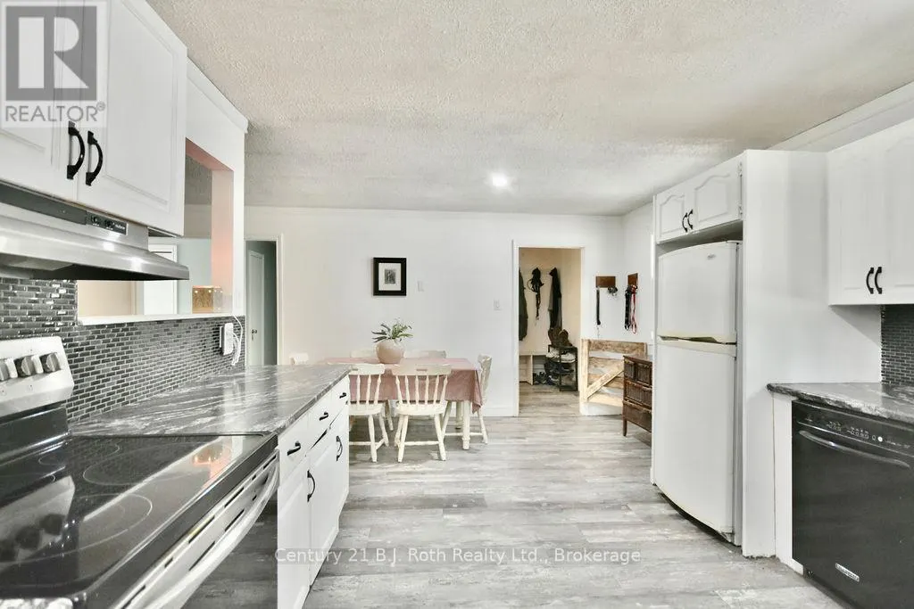 2286 FLOS TEN ROAD E