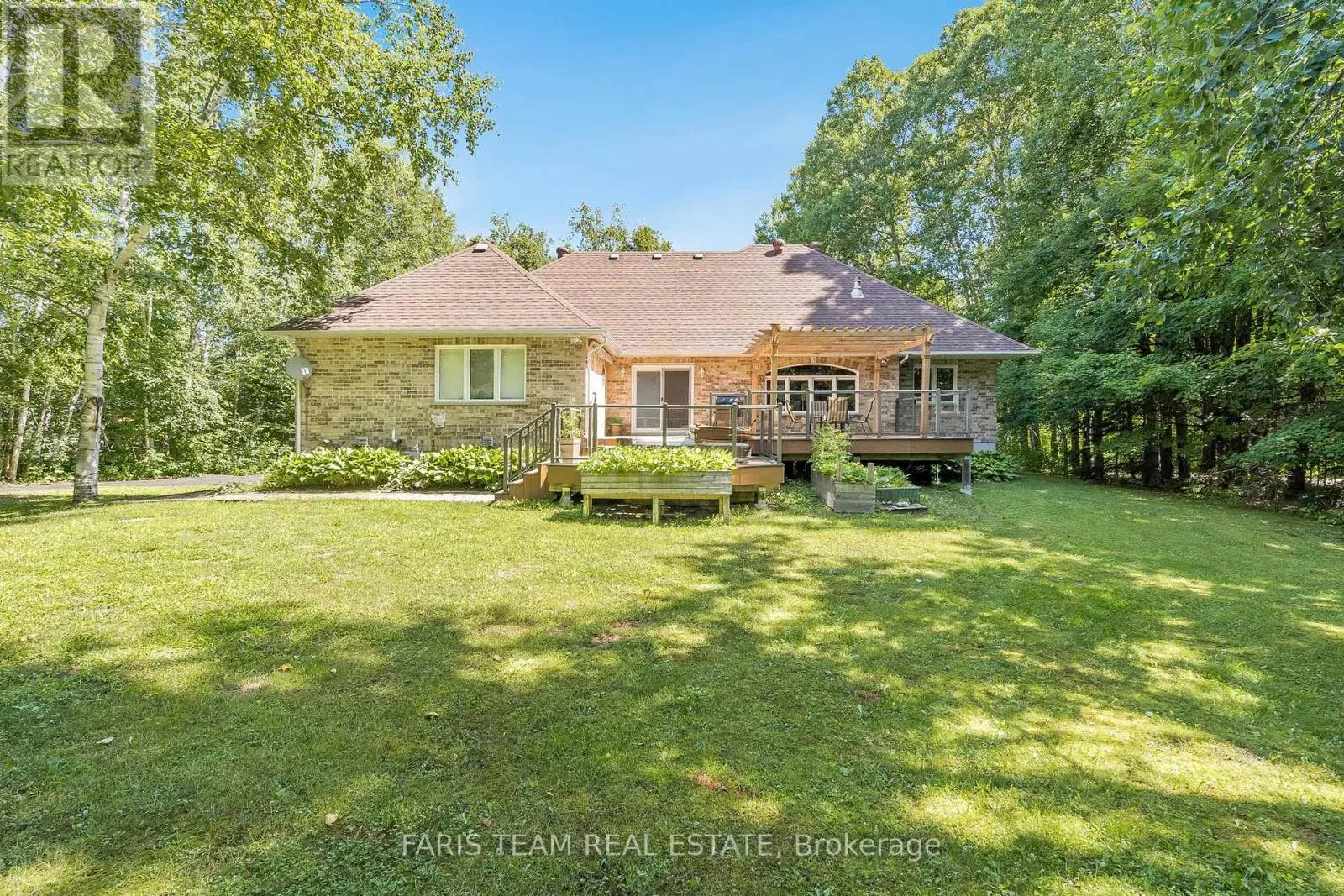6 MEADOWBROOK BOULEVARD