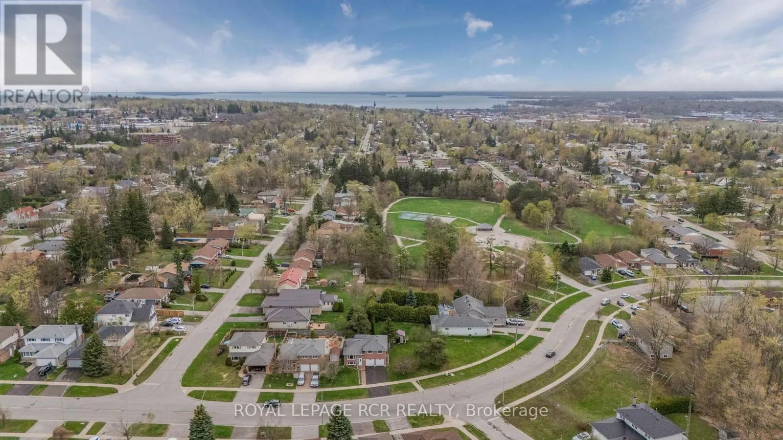 80 WOODSIDE DRIVE