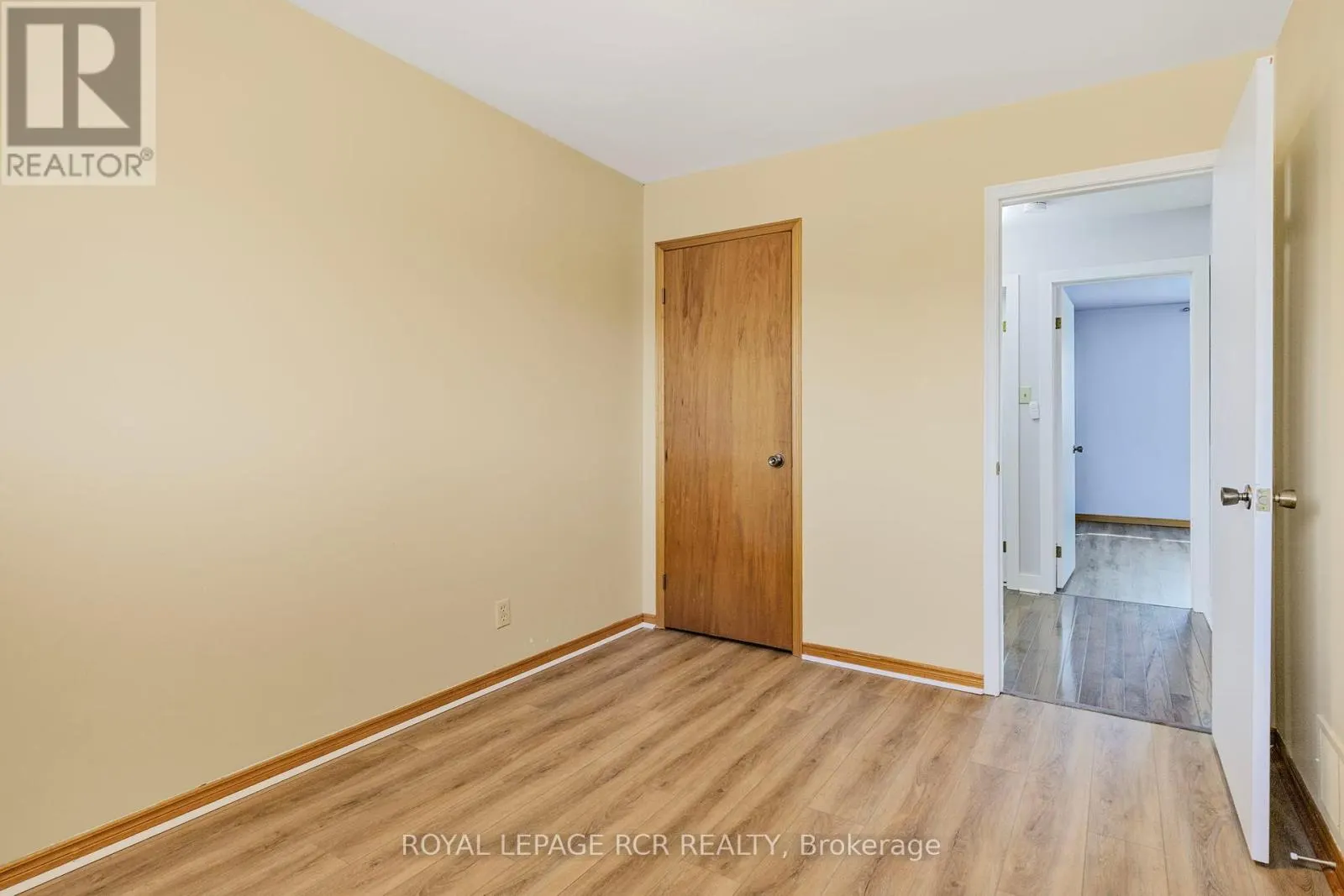 80 WOODSIDE DRIVE