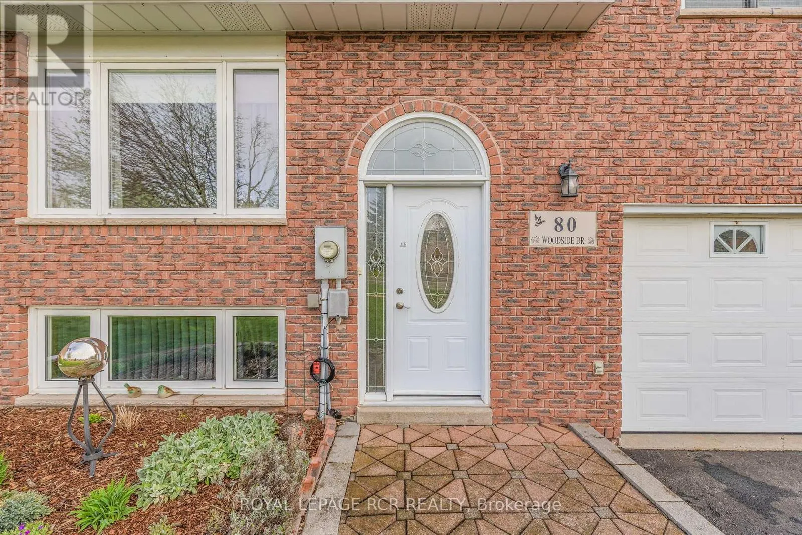 80 WOODSIDE DRIVE