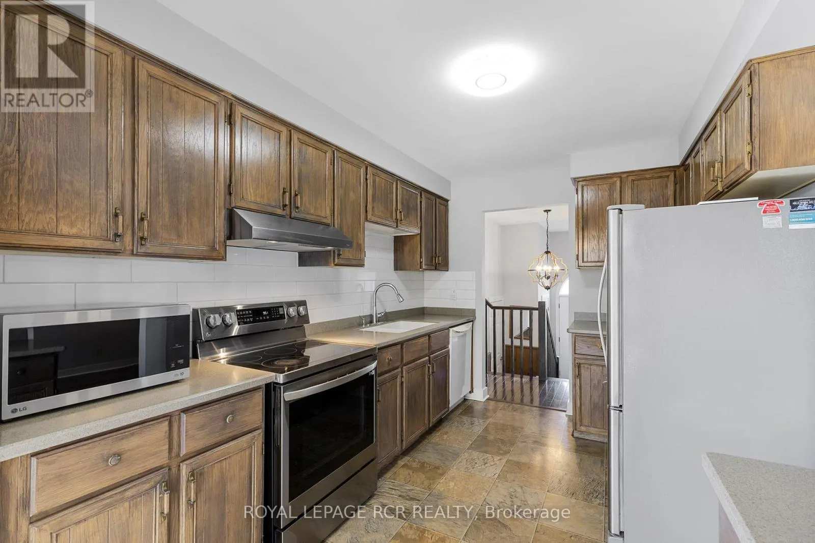 80 WOODSIDE DRIVE