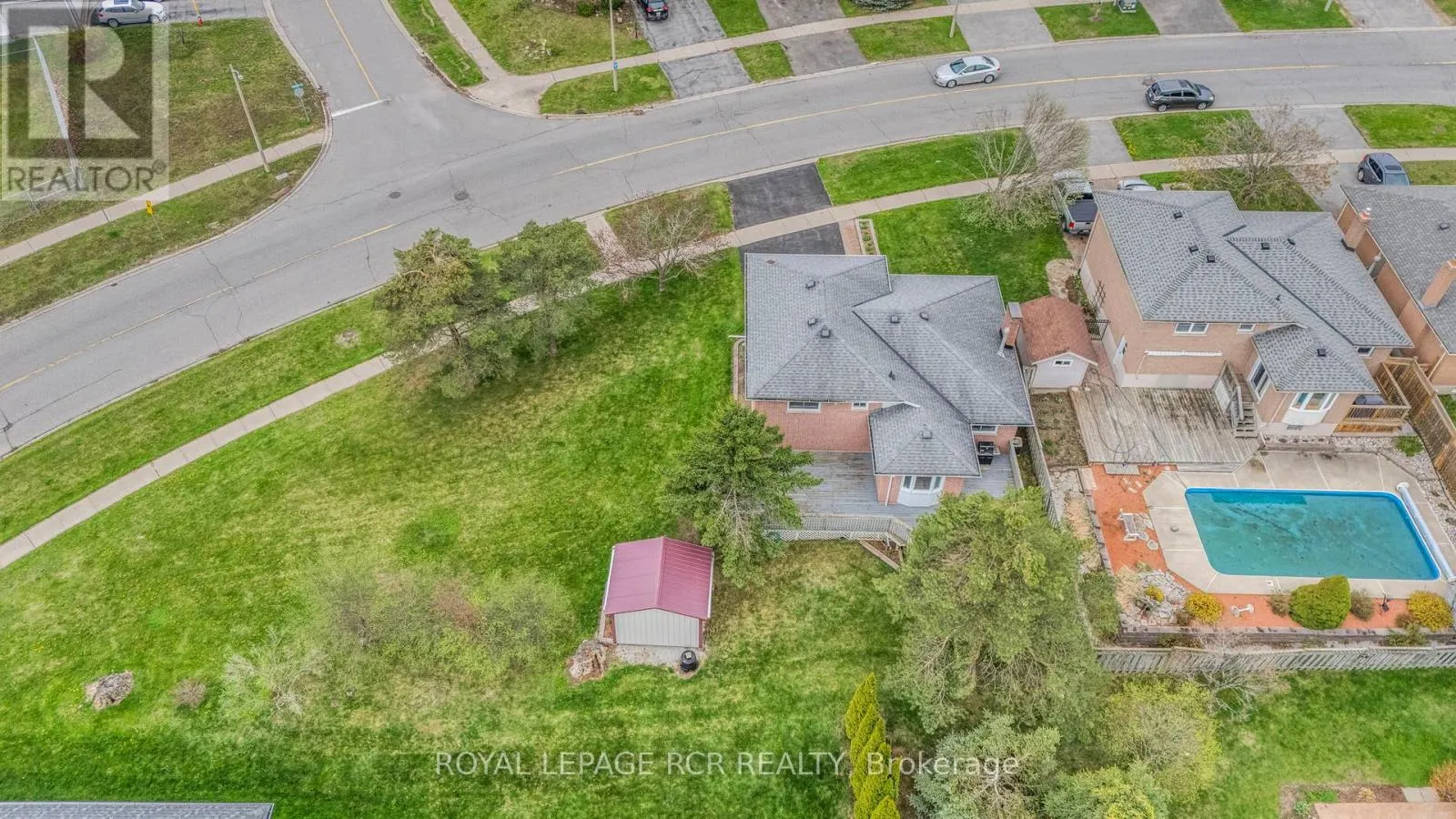 80 WOODSIDE DRIVE