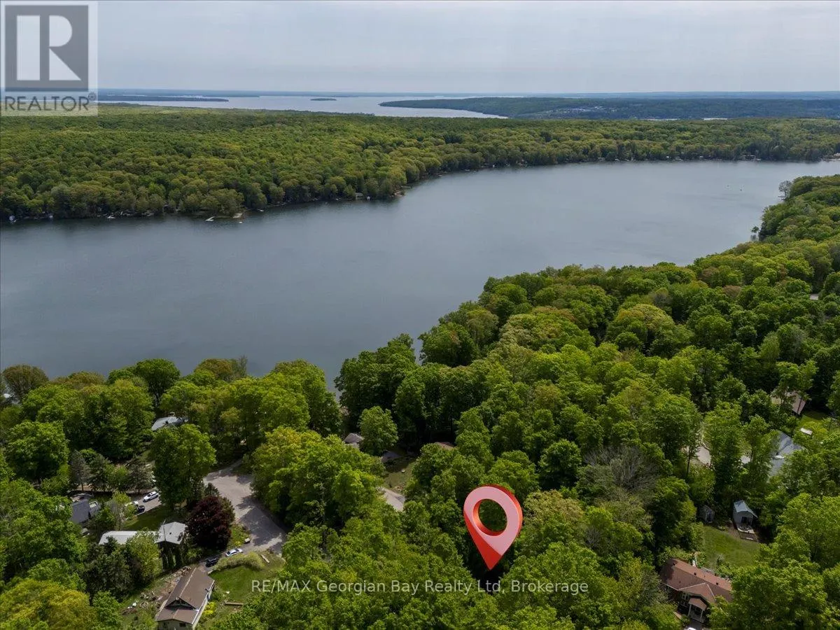31 LAKEVIEW CRESCENT