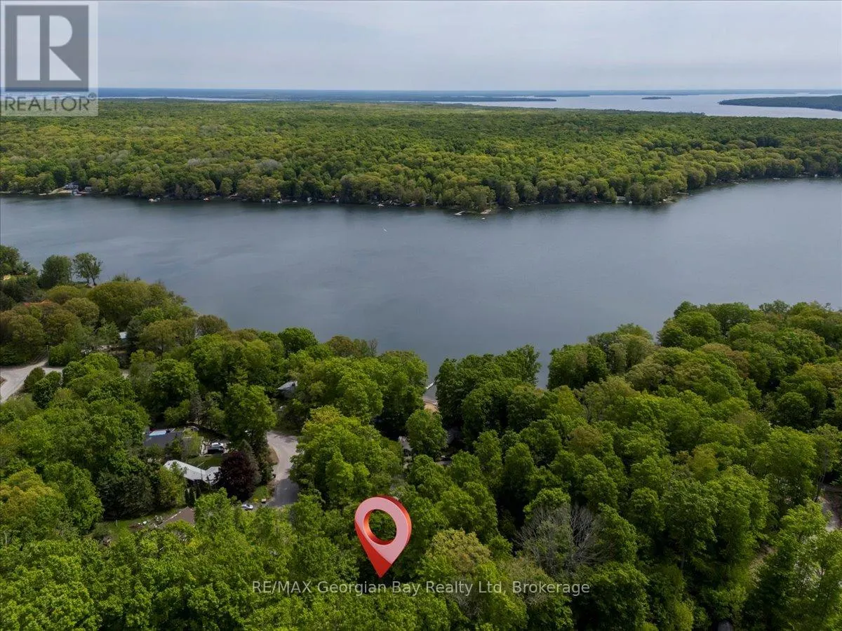 31 LAKEVIEW CRESCENT