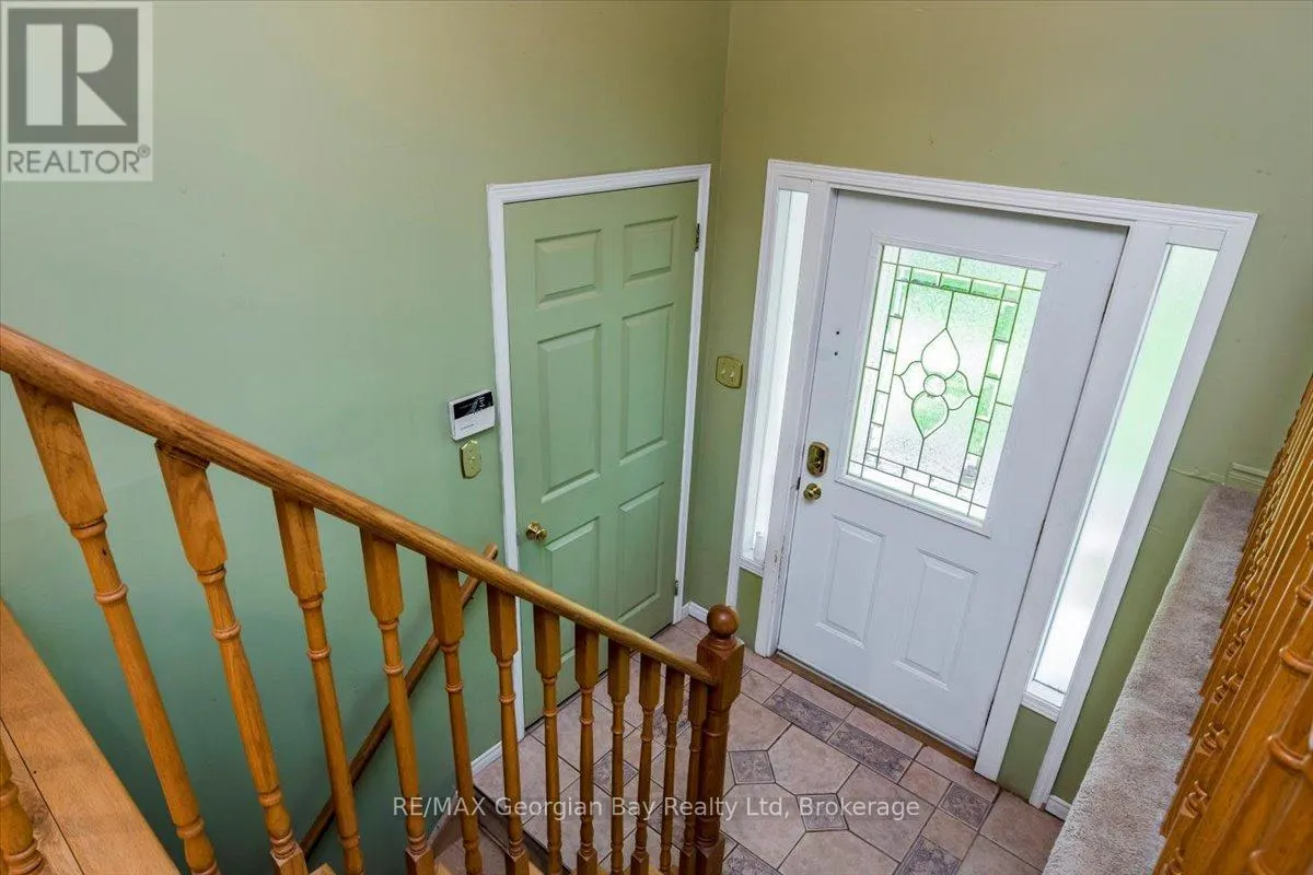 31 LAKEVIEW CRESCENT