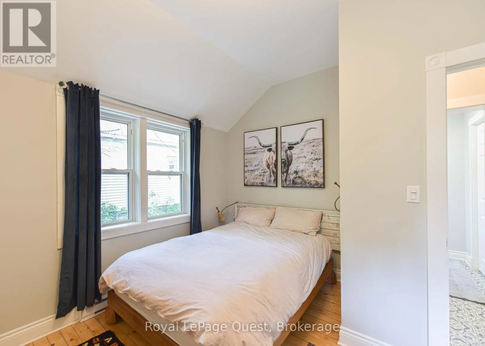 120 BRANT STREET E