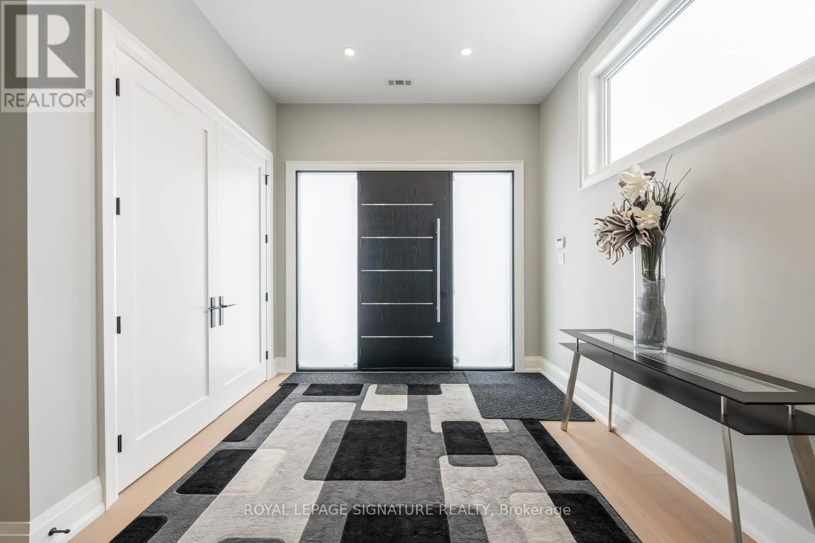 2978 SUNTRAC DRIVE