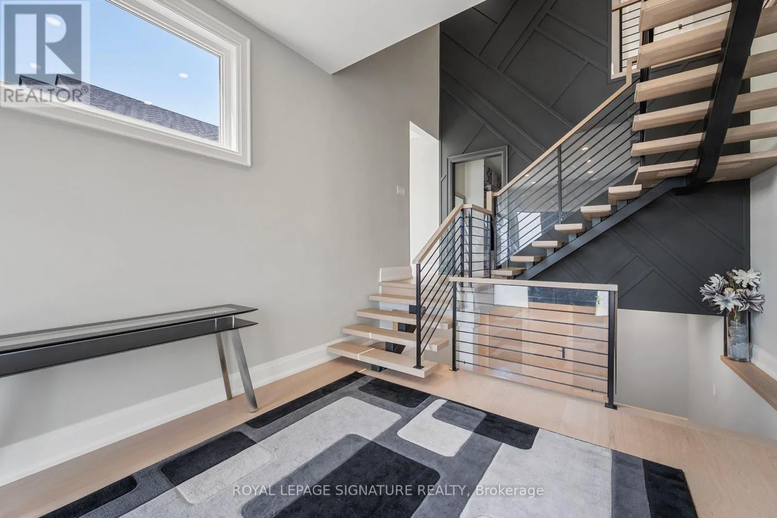 2978 SUNTRAC DRIVE