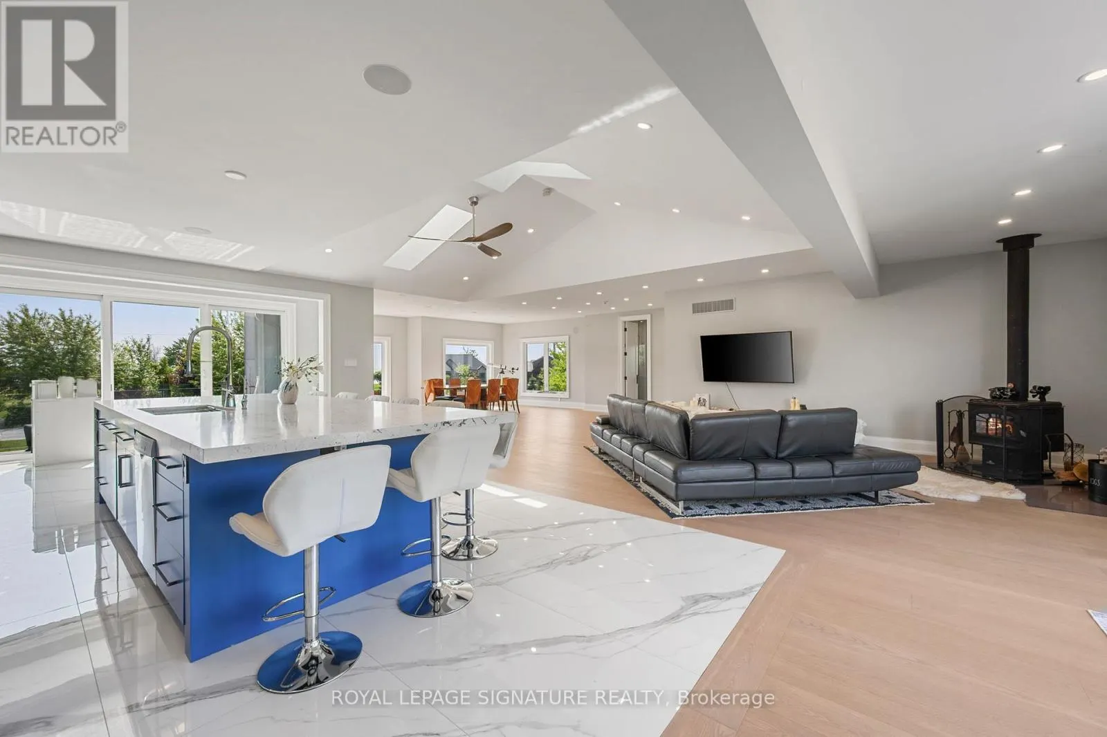 2978 SUNTRAC DRIVE