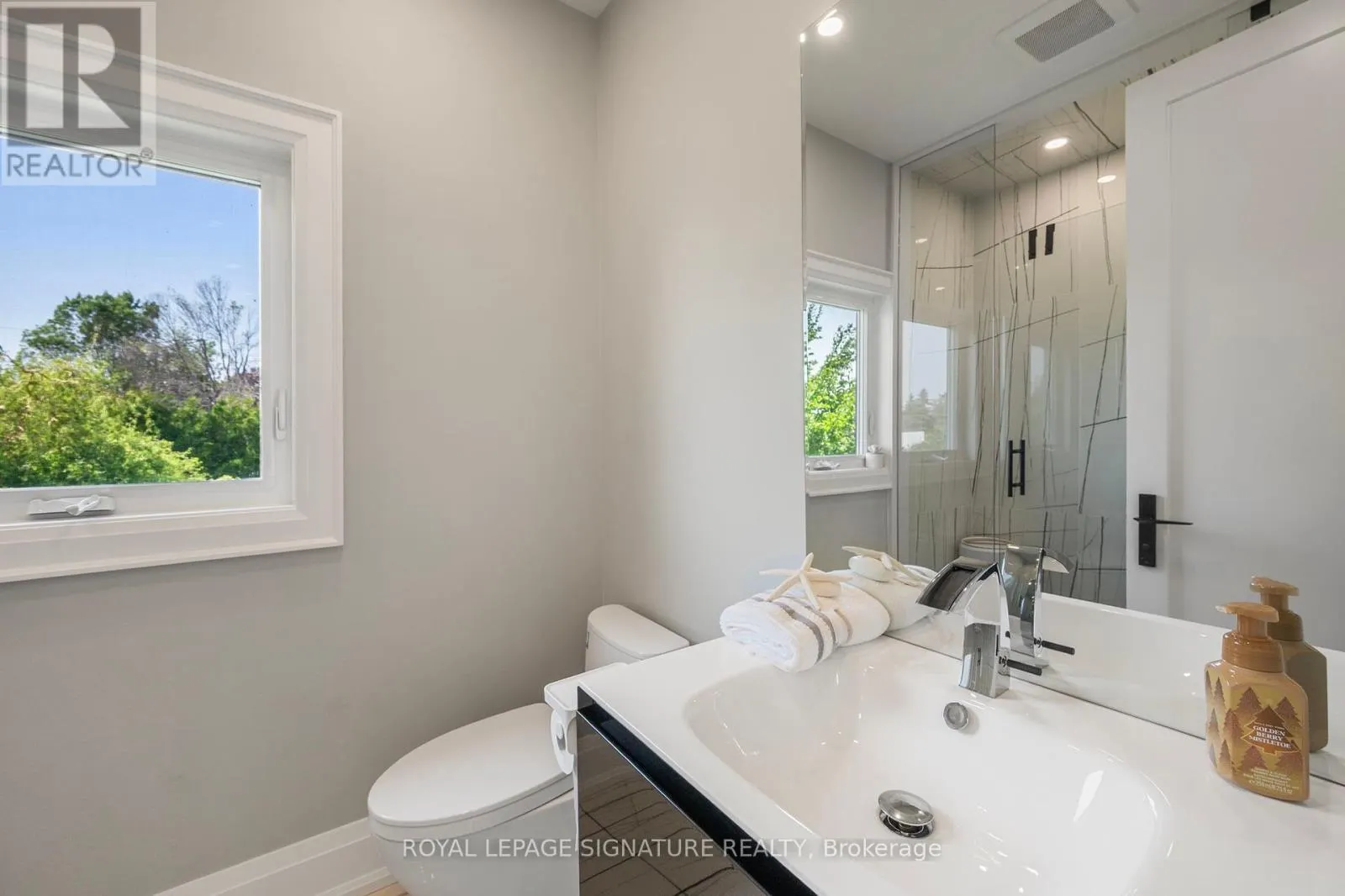 2978 SUNTRAC DRIVE