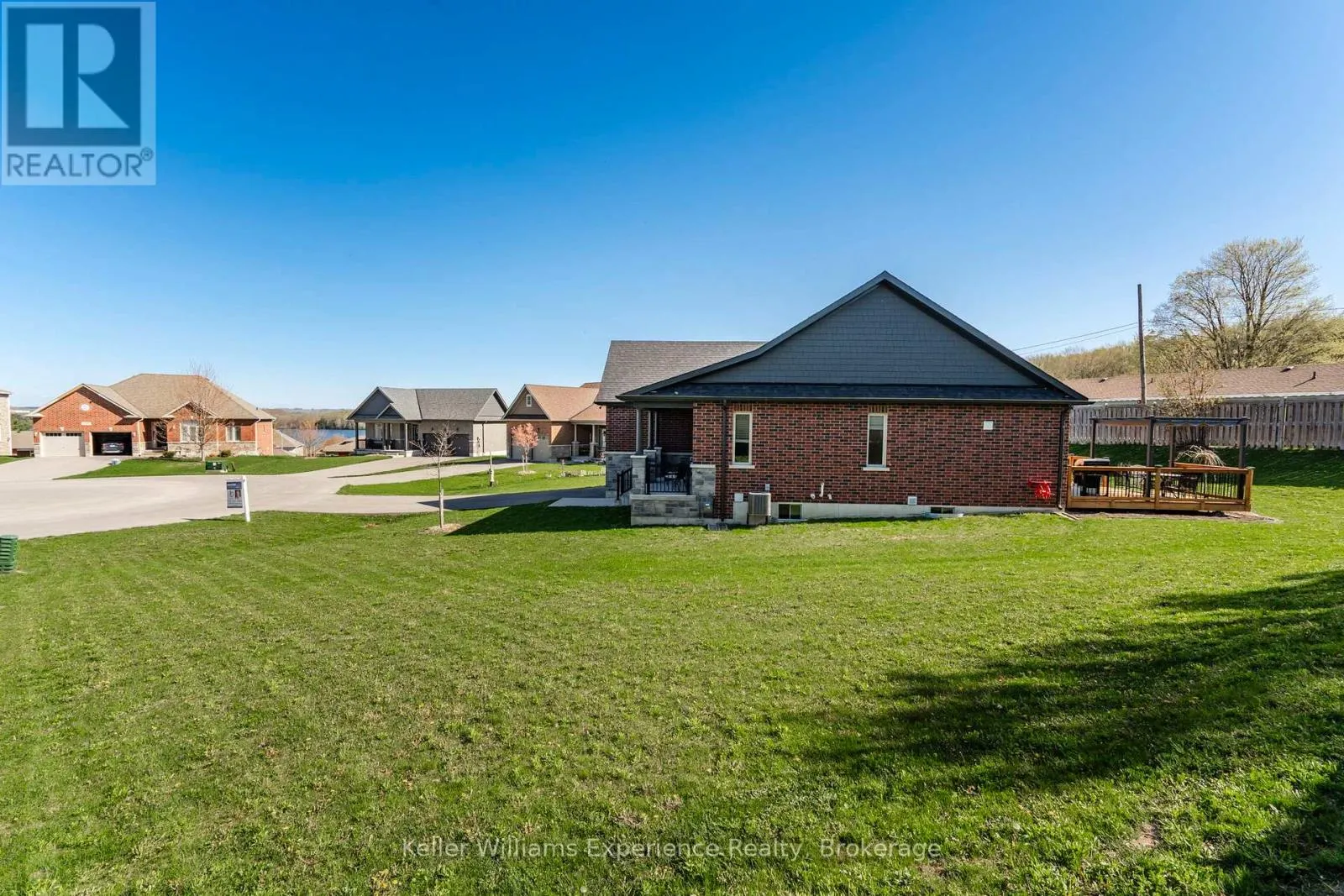 939 STOLLAR PLACE