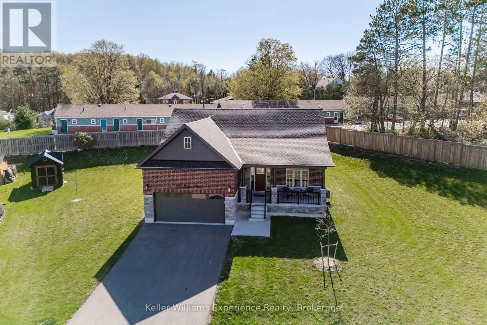 939 STOLLAR PLACE