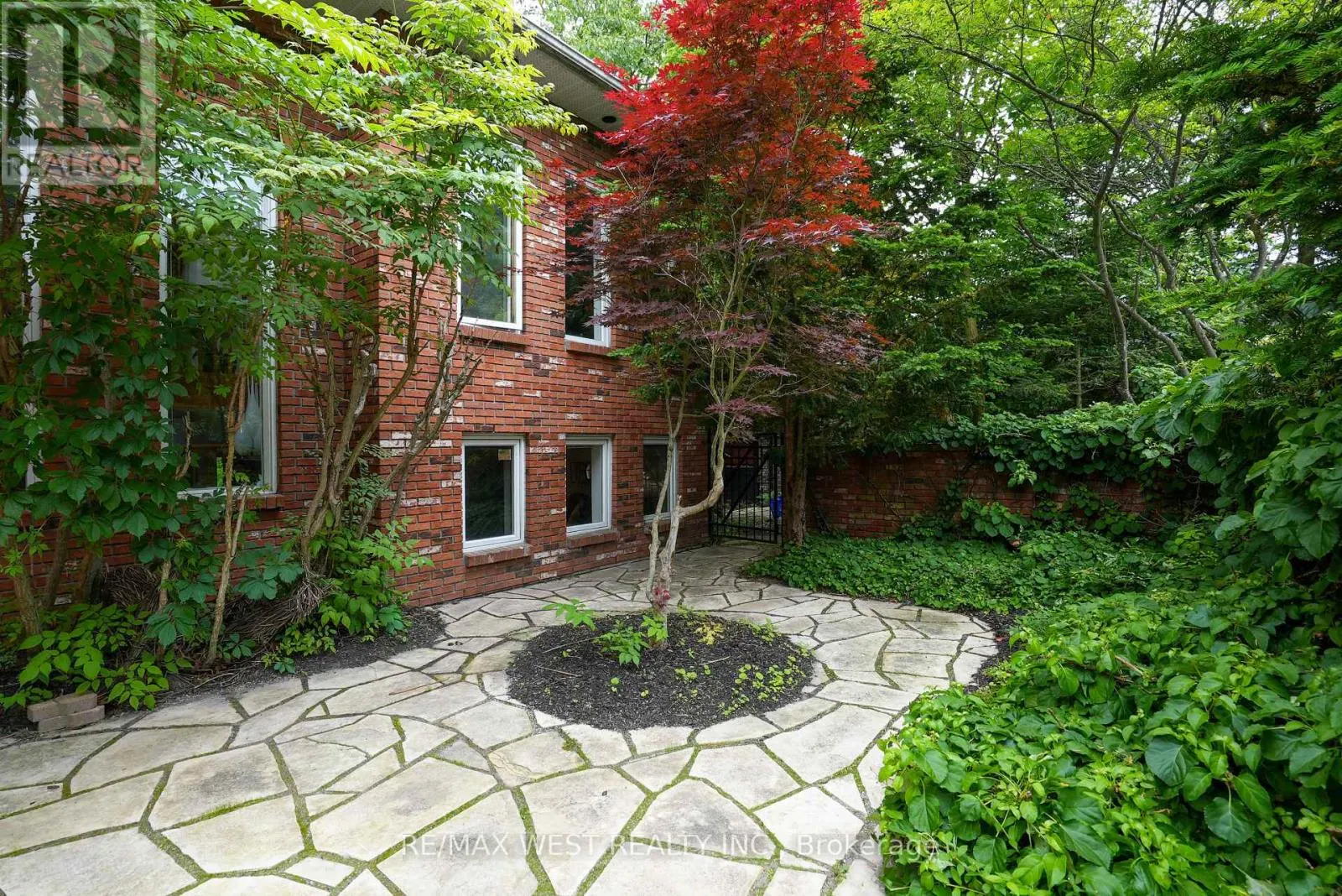35 JODIES LANE