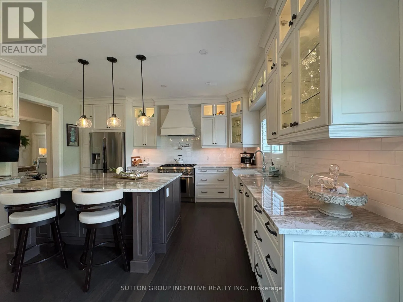 22 THOROUGHBRED DRIVE