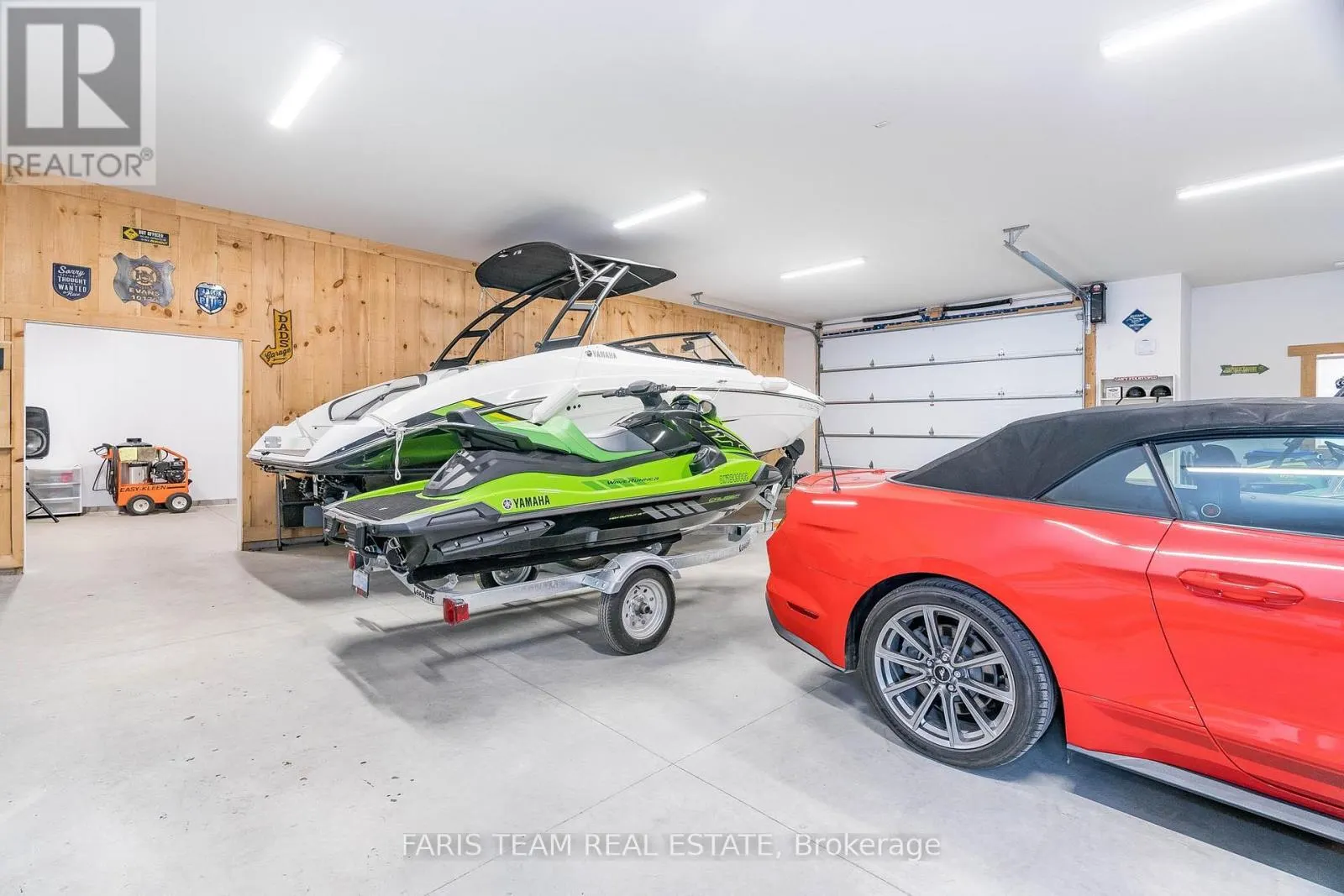 130 CONCESSION 15 W