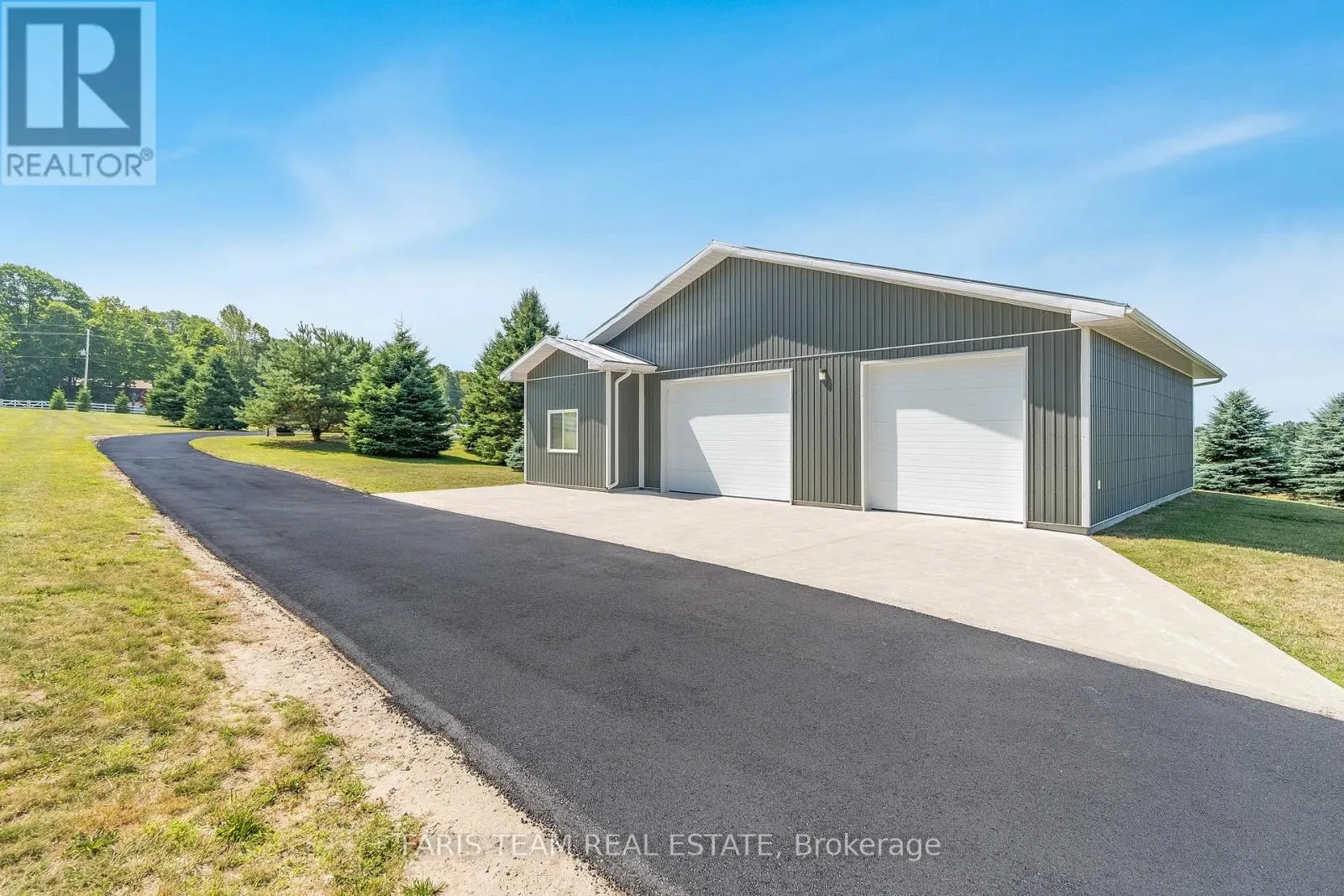 130 CONCESSION 15 W