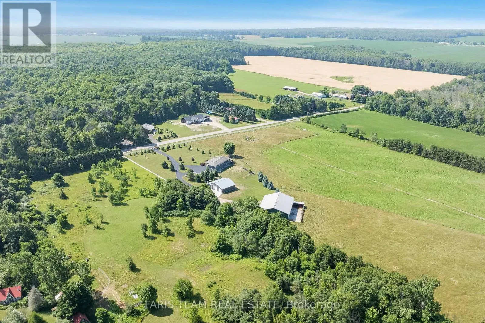 130 CONCESSION 15 W