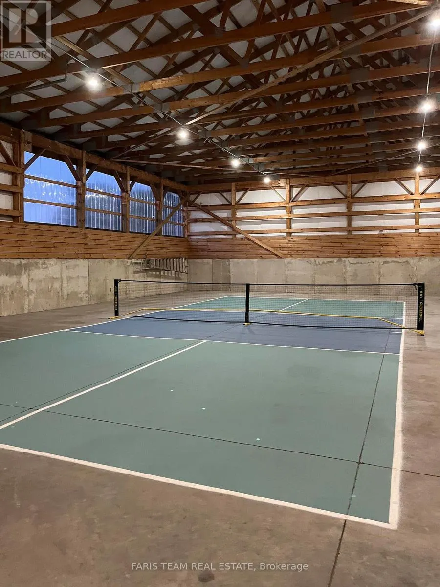 130 CONCESSION 15 W