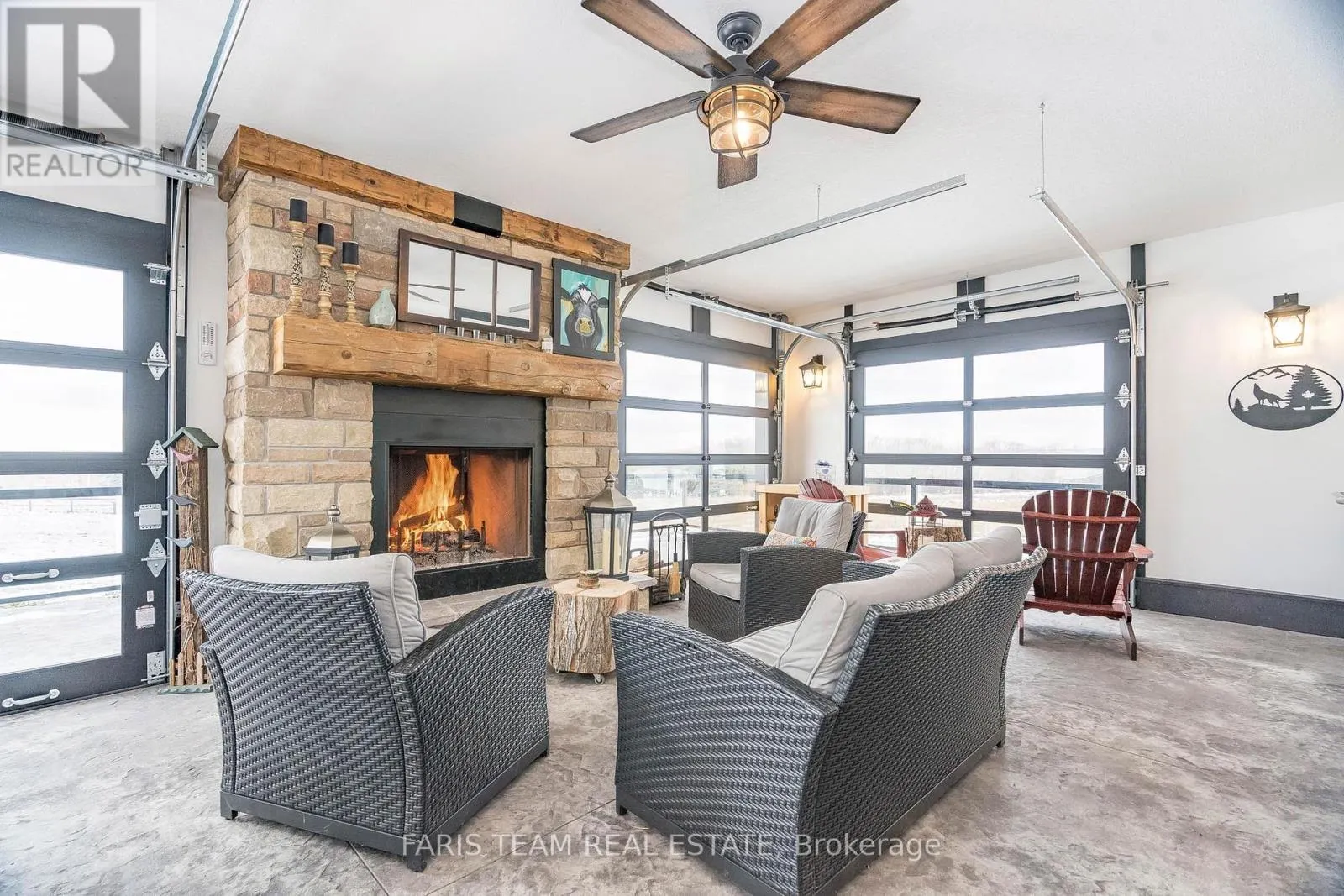130 CONCESSION 15 W