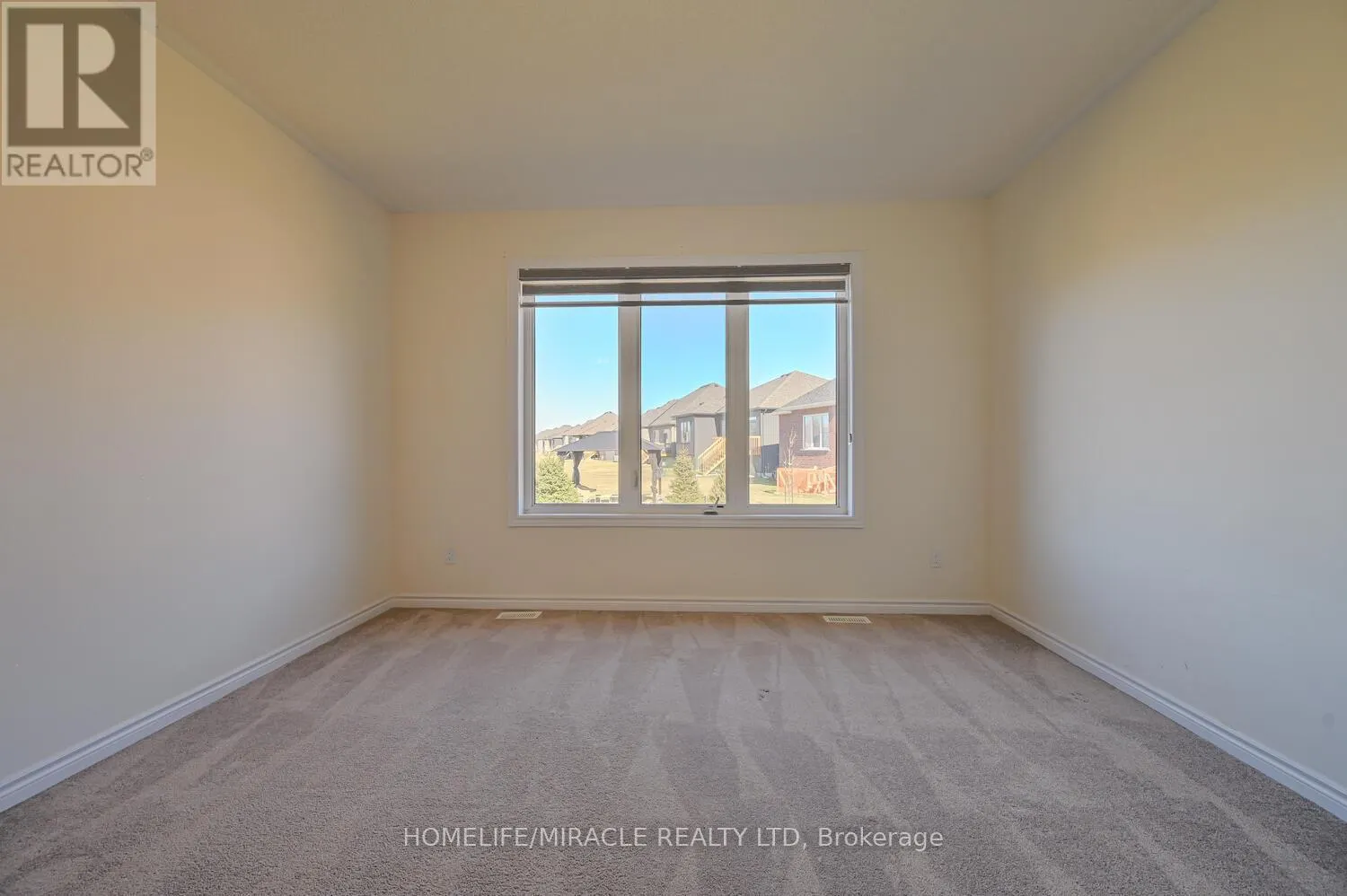 8 BEATRICE DRIVE