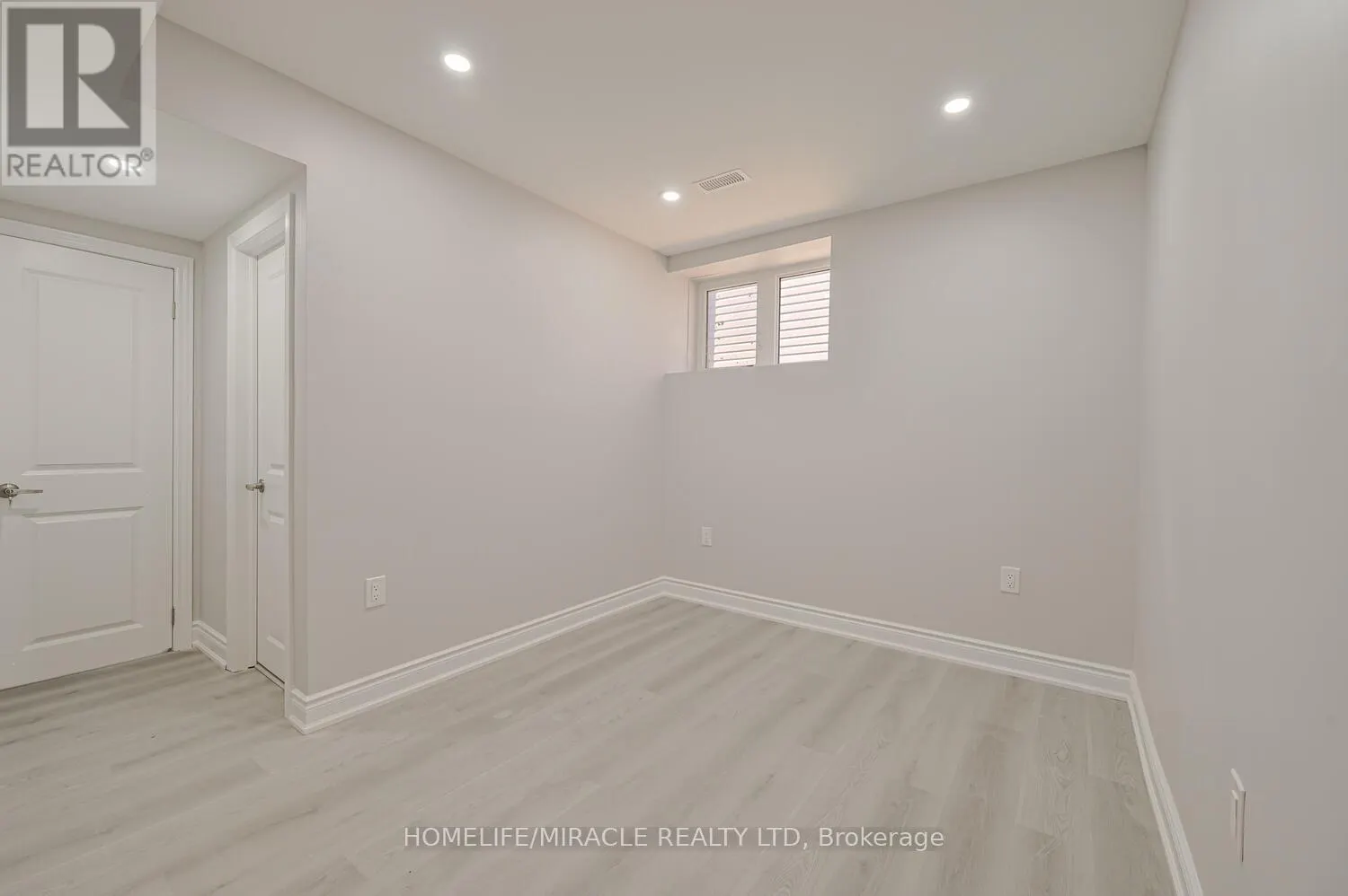 8 BEATRICE DRIVE