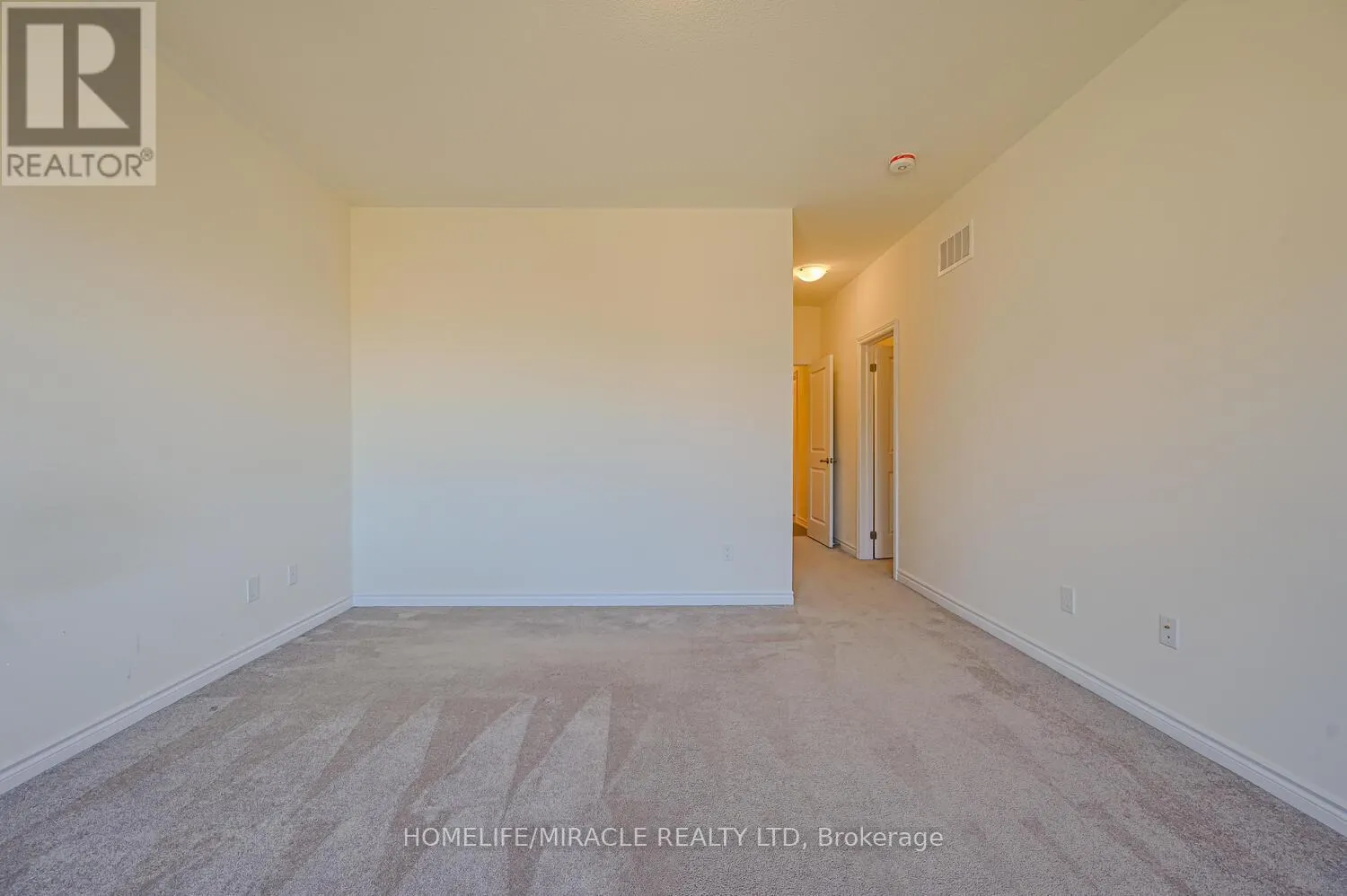 8 BEATRICE DRIVE