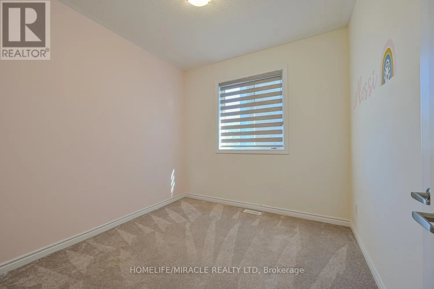 8 BEATRICE DRIVE