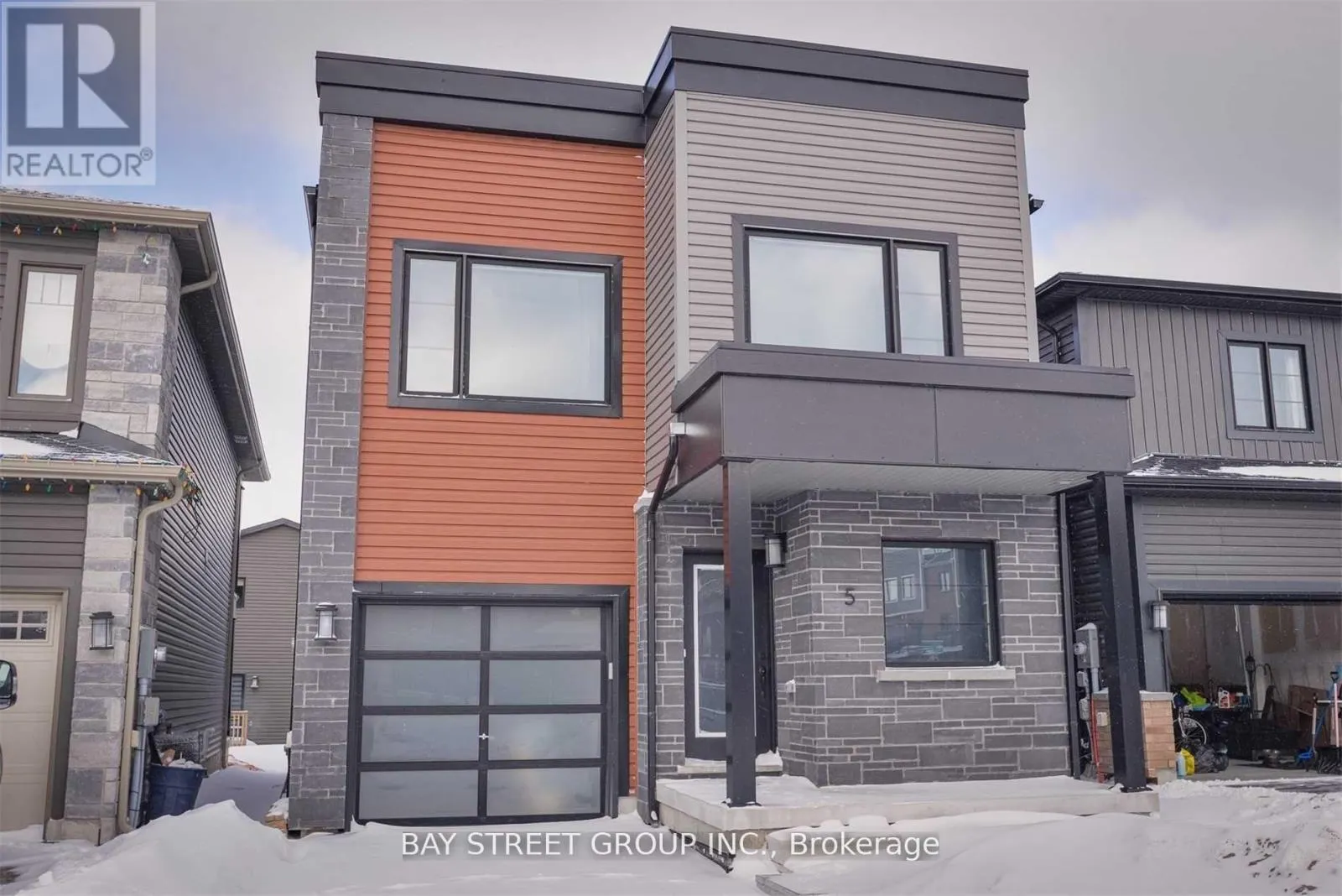 5 ALASKAN HEIGHTS