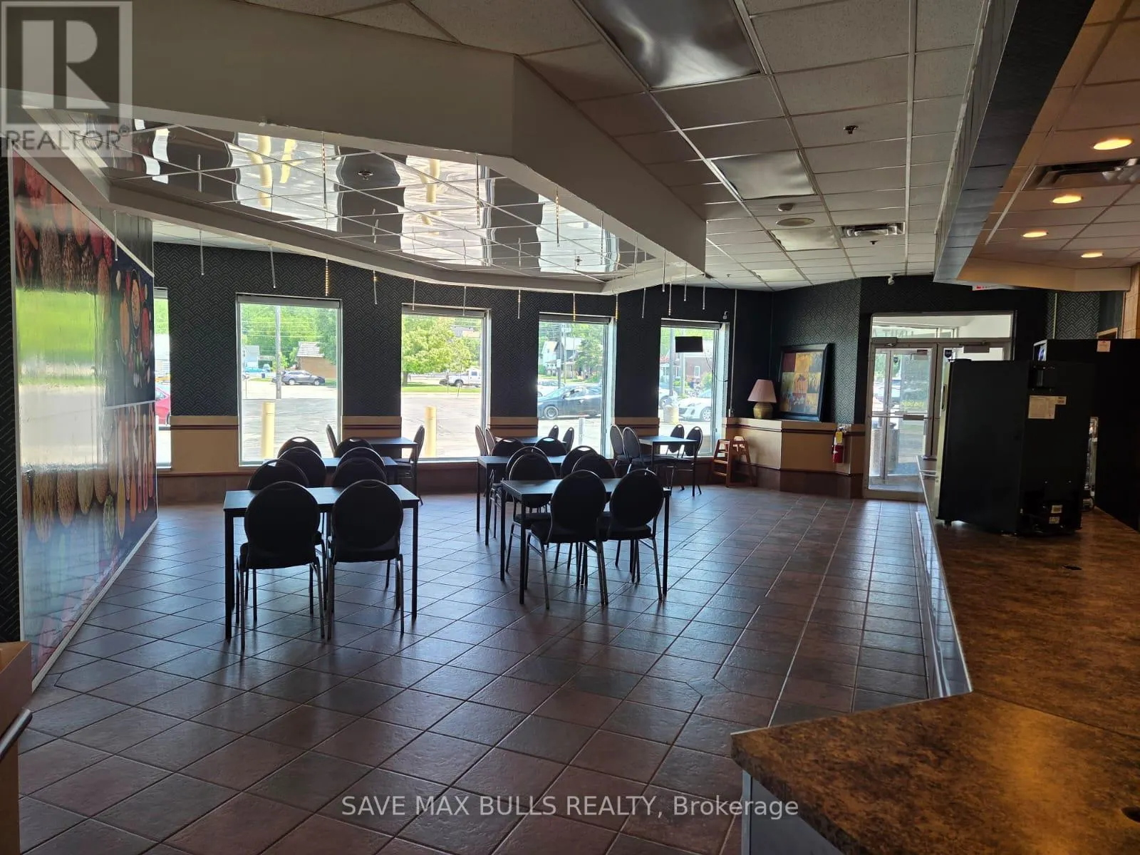 UNIT A - 478 BAY STREET