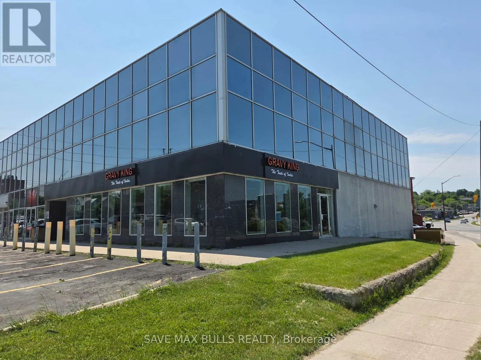 UNIT A - 478 BAY STREET