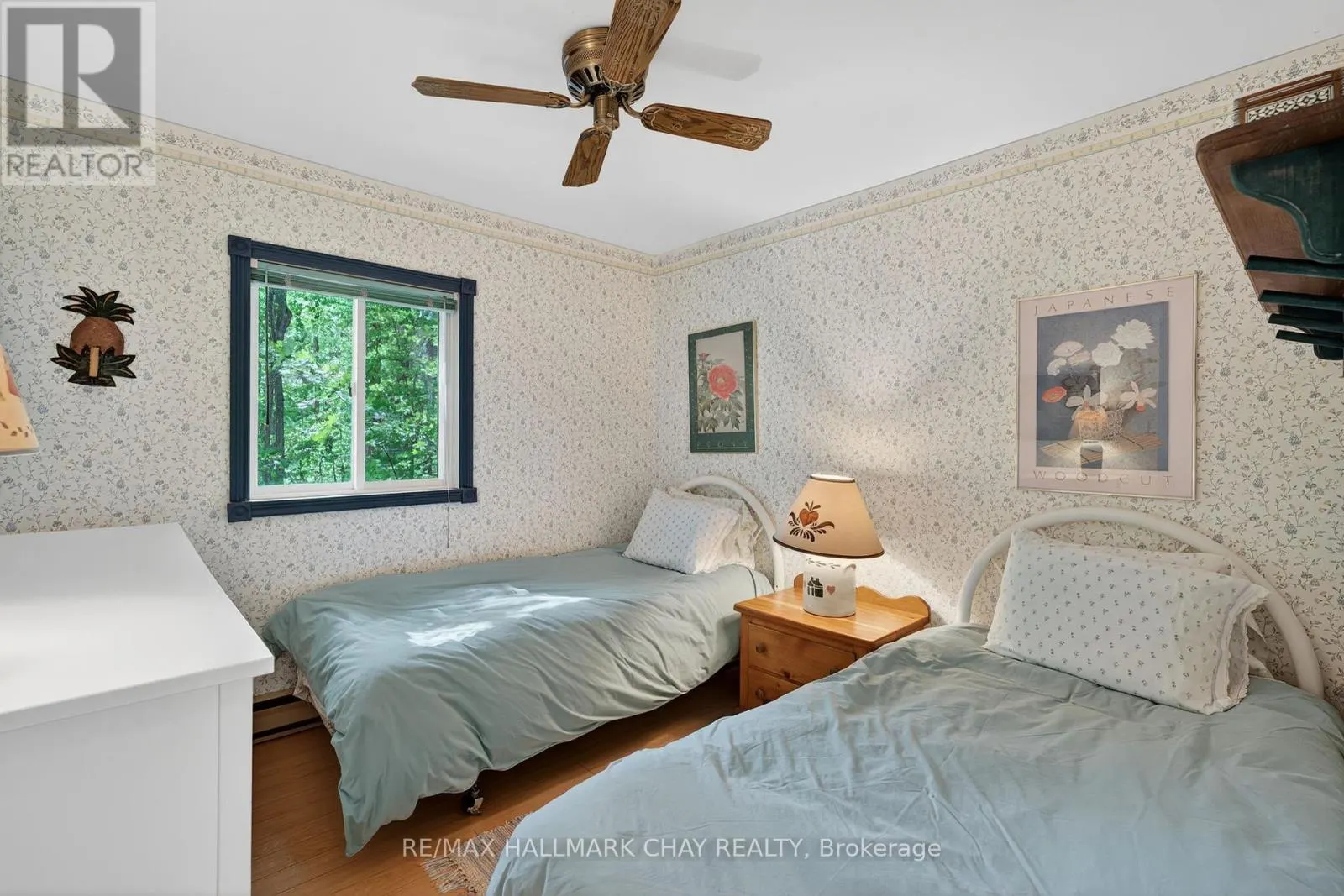 112 FARLAIN LAKE ROAD E