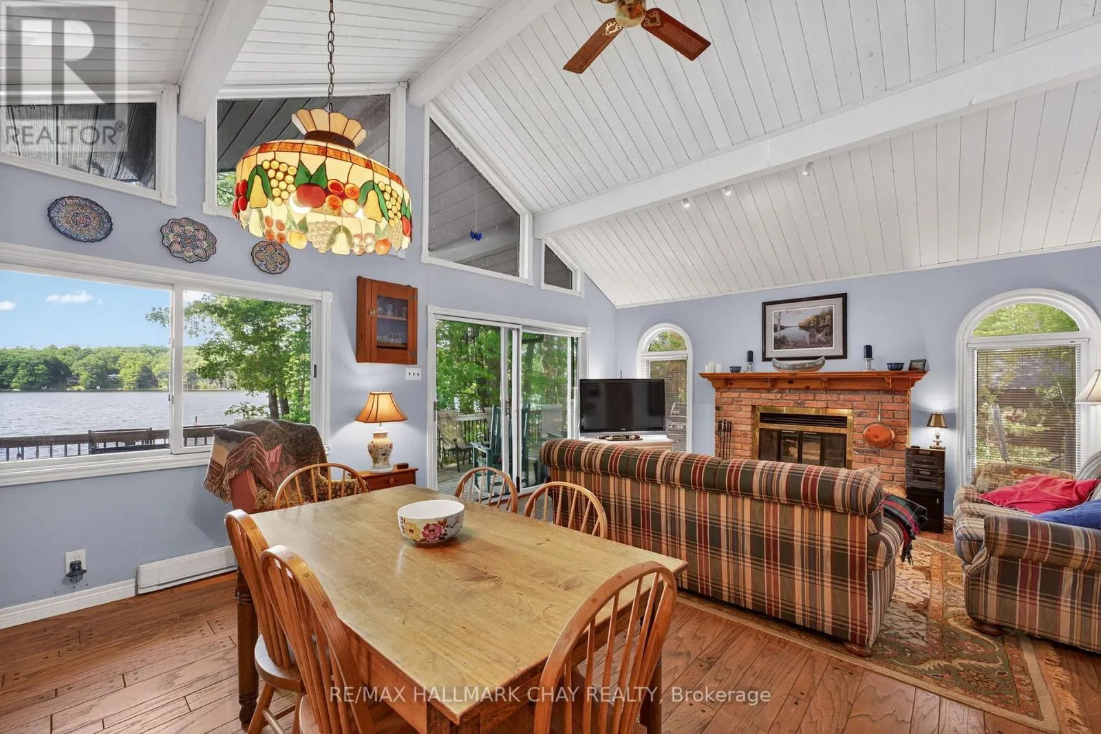 112 FARLAIN LAKE ROAD E