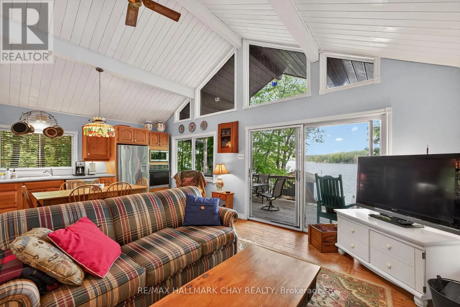 112 FARLAIN LAKE ROAD E