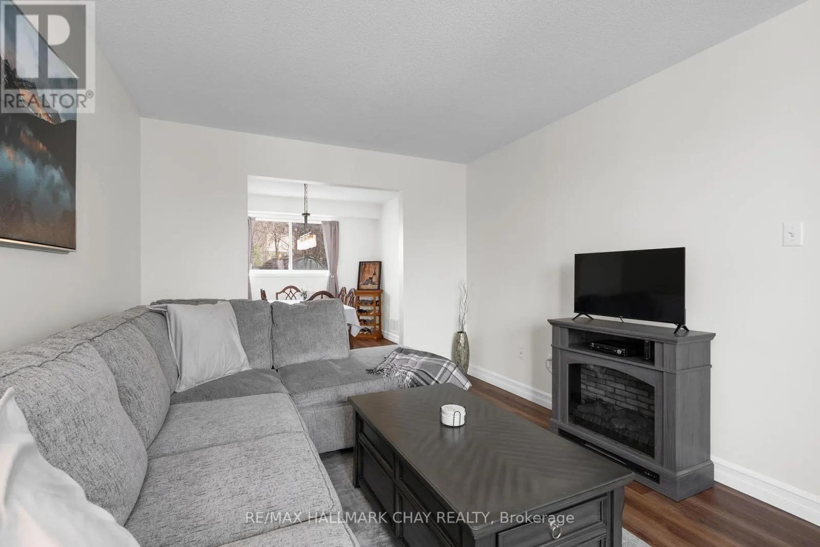 28 DRAPER CRESCENT