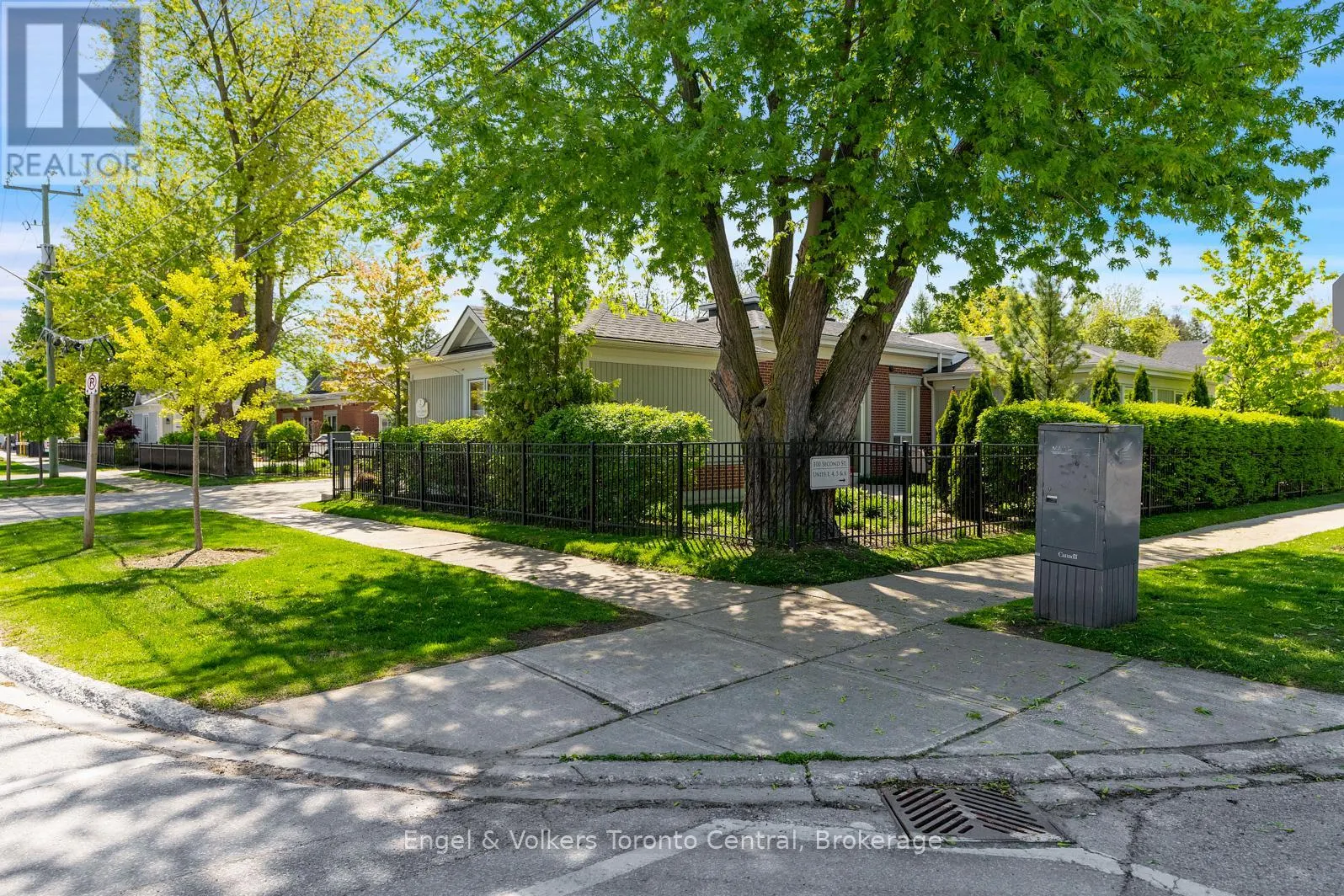5 - 100 SECOND STREET, #5