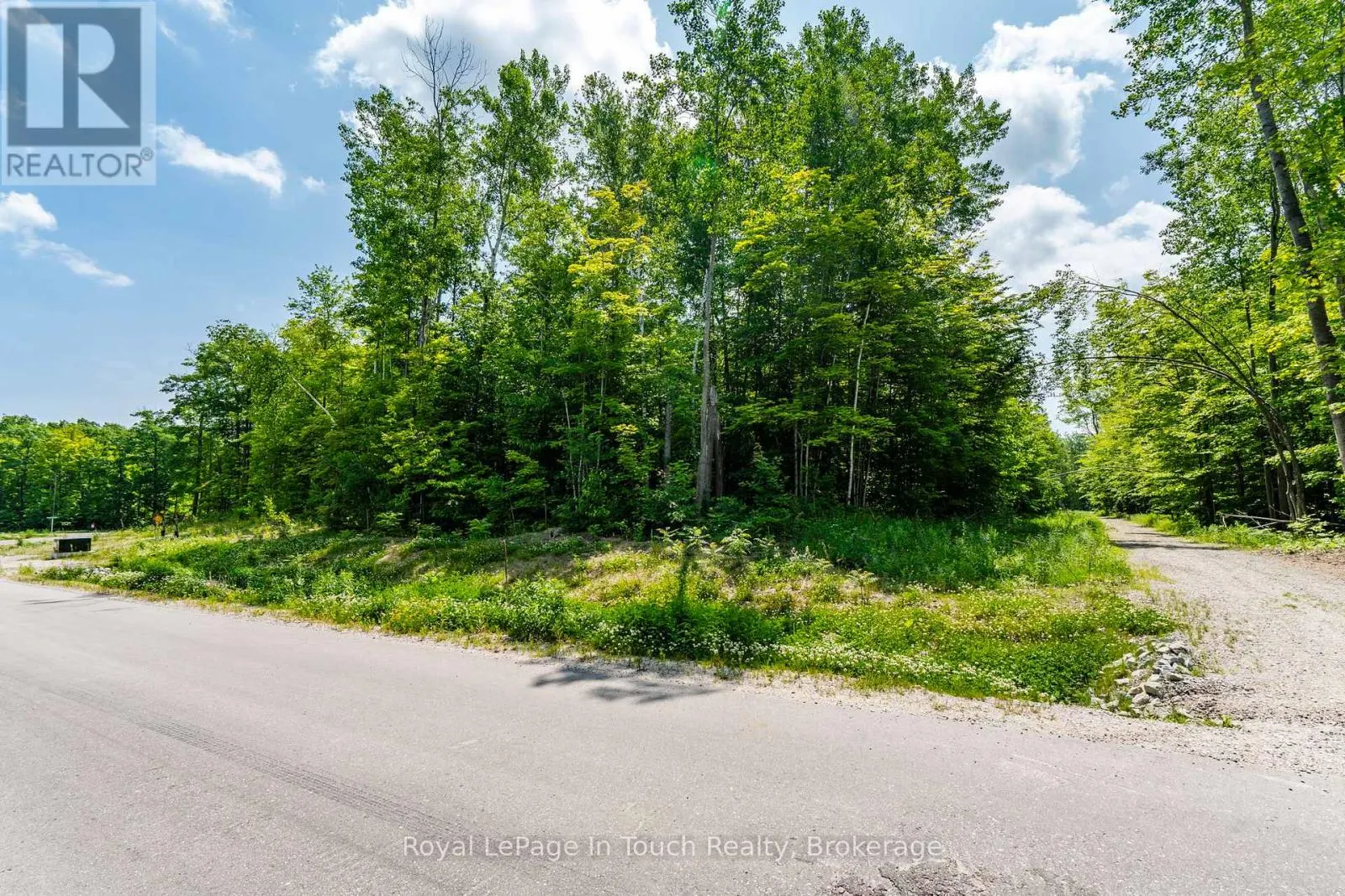 LOT 41 EXPLORERS LANDING