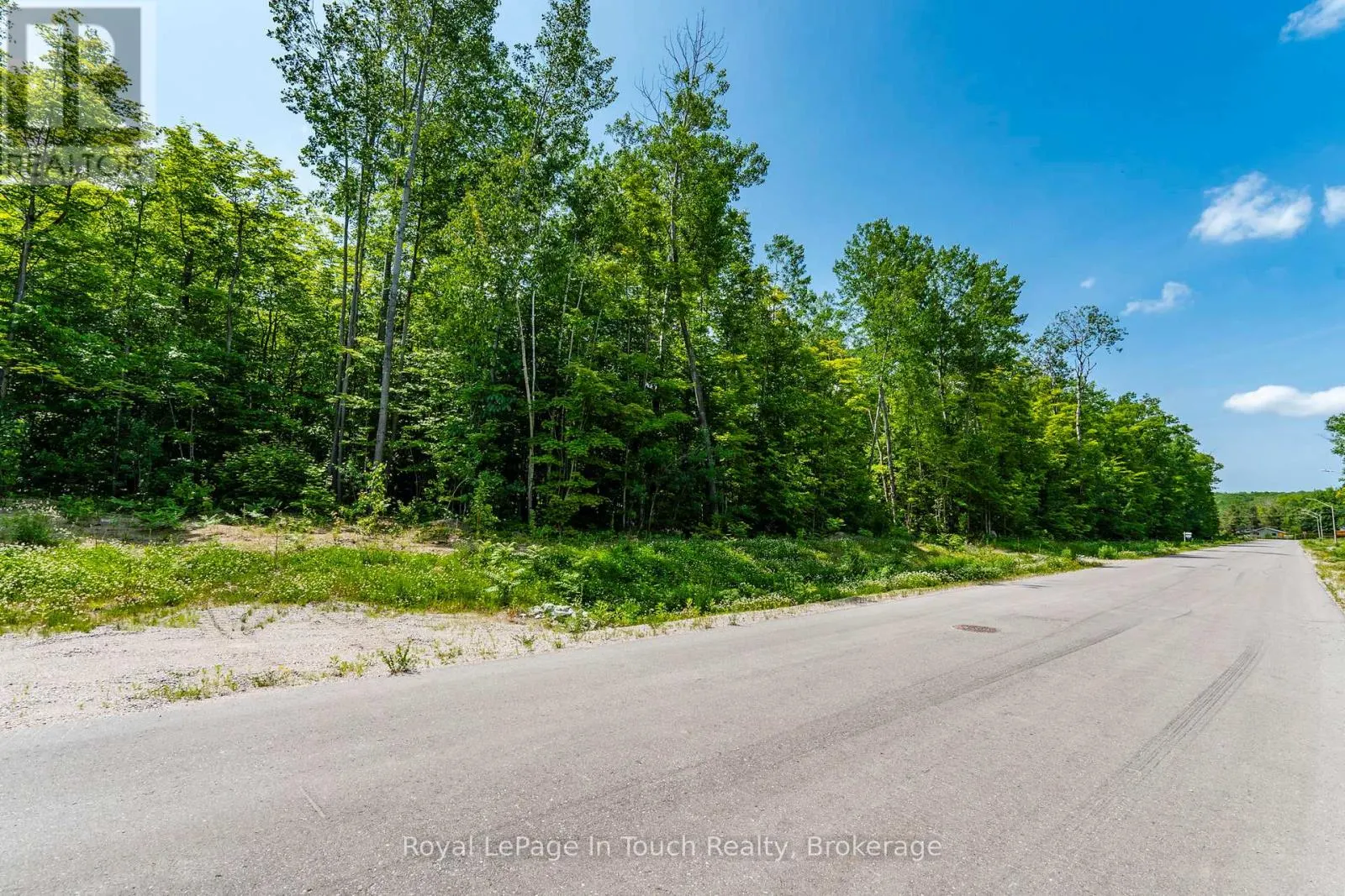 LOT 41 EXPLORERS LANDING