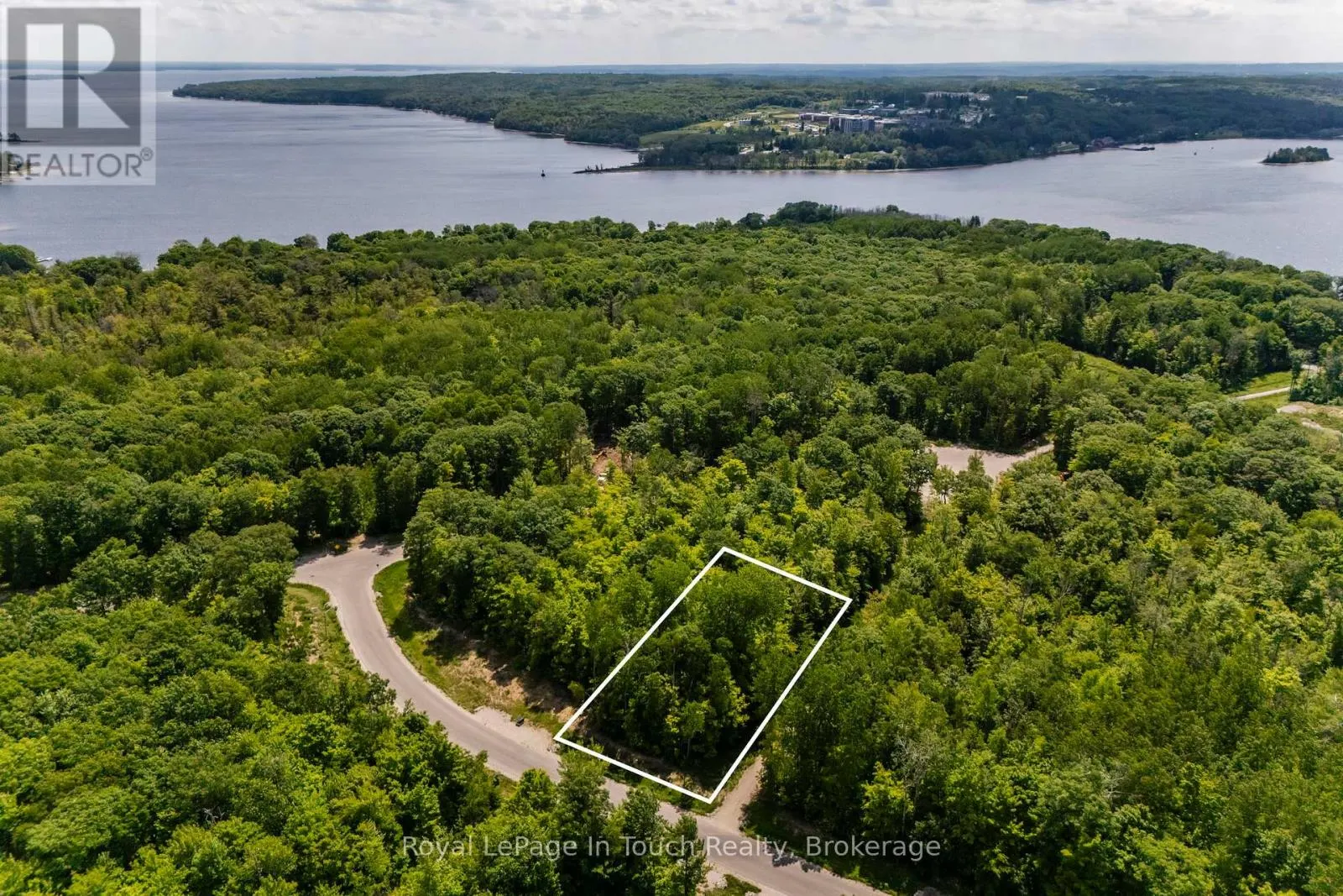 LOT 41 EXPLORERS LANDING