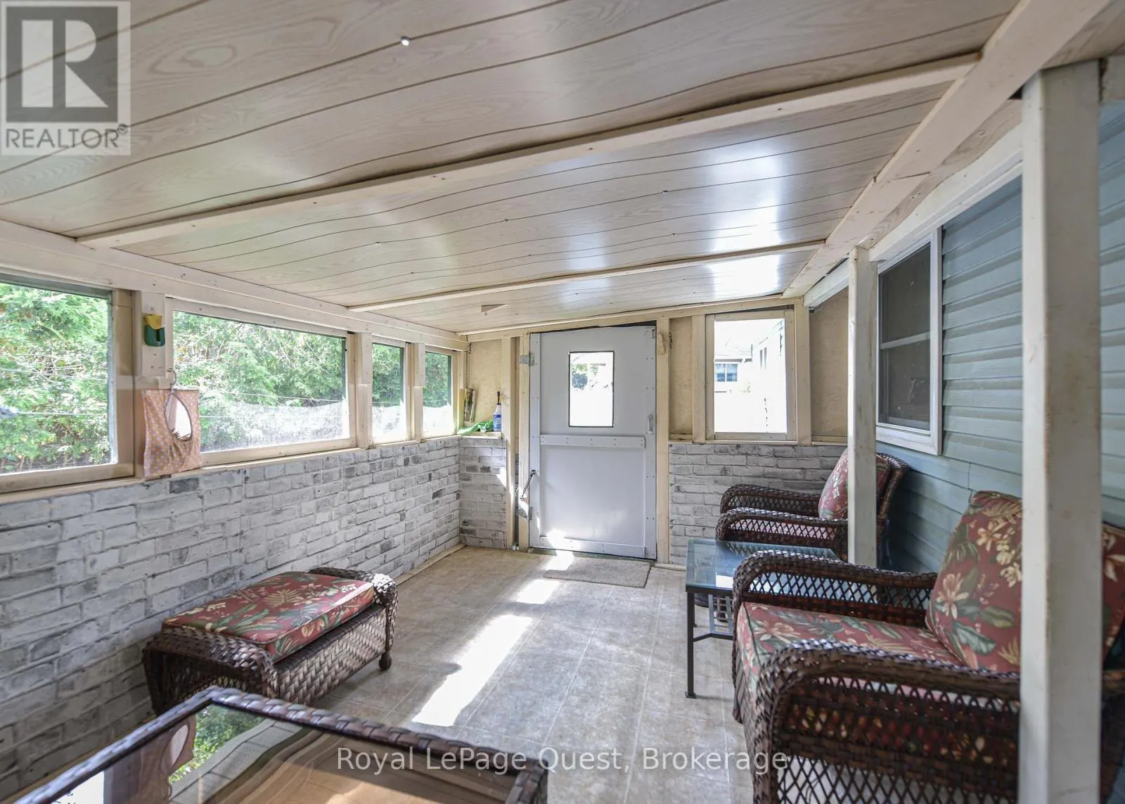 9 DANCY DRIVE