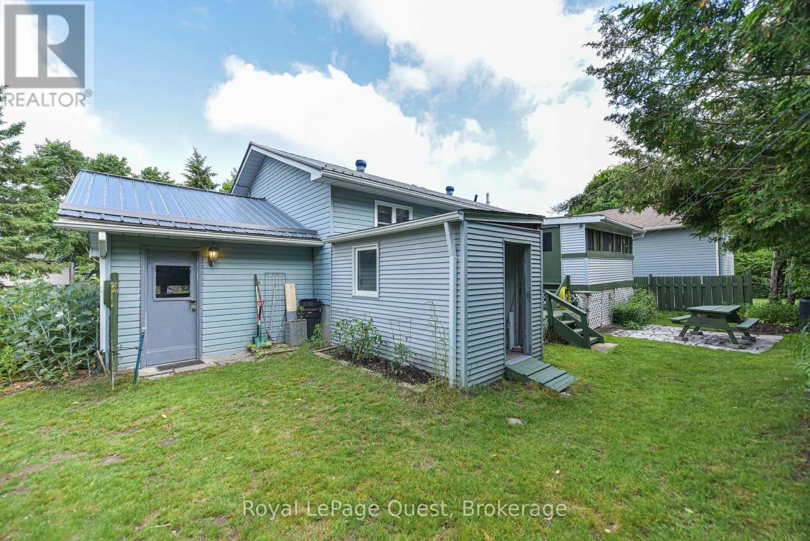 9 DANCY DRIVE