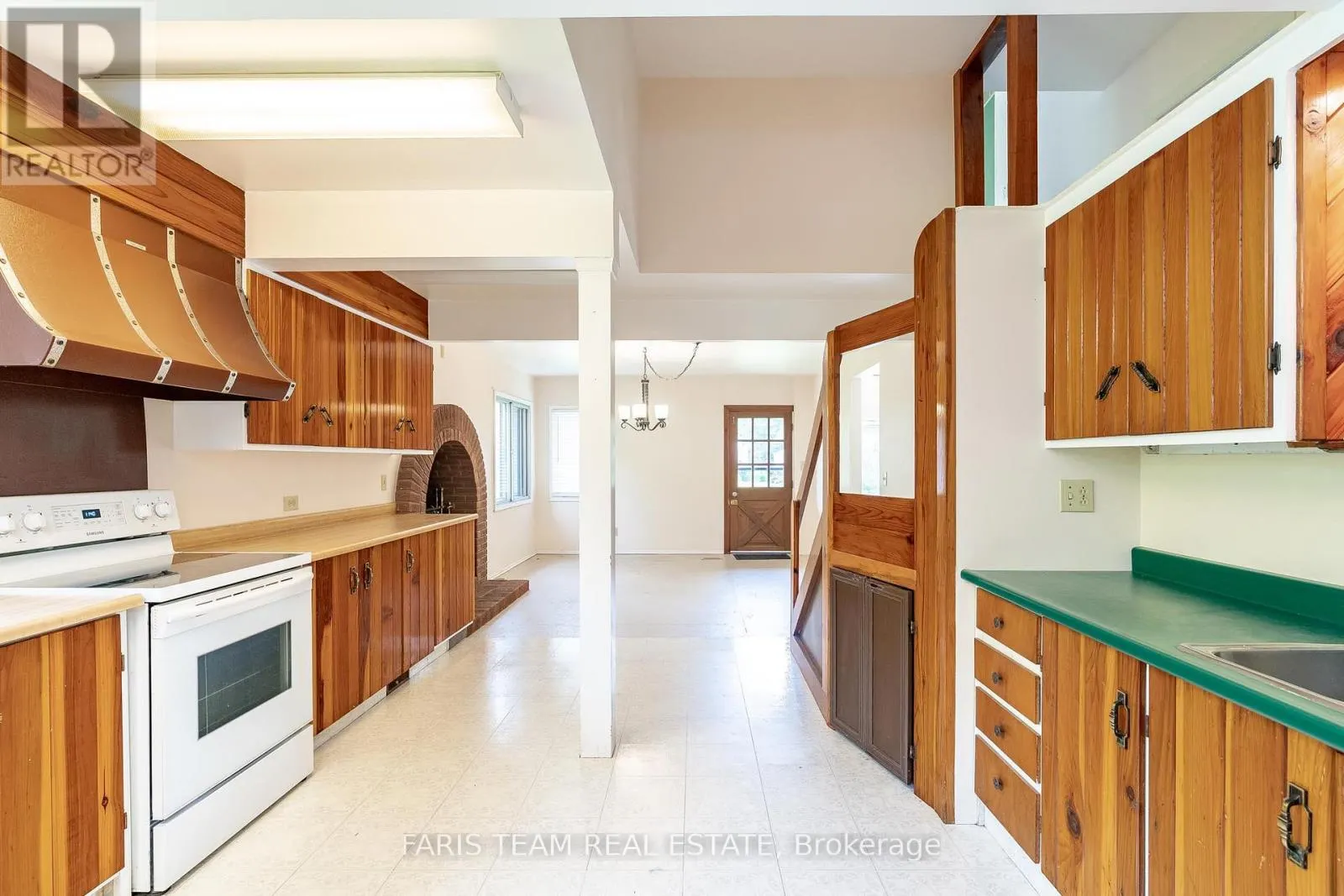 54 HEARTHSTONE DRIVE