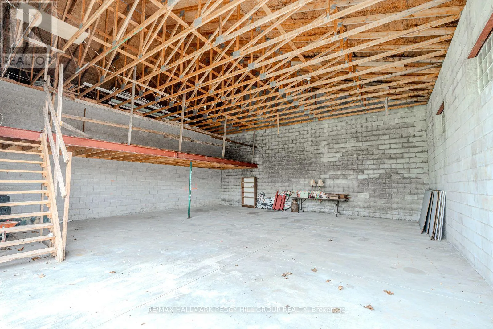 1331 FLOS ROAD 3 E
