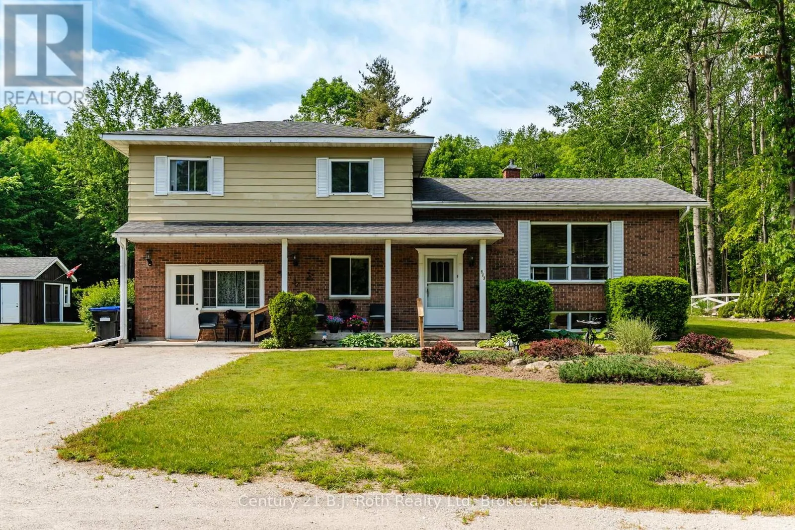 573 LAFONTAINE ROAD E