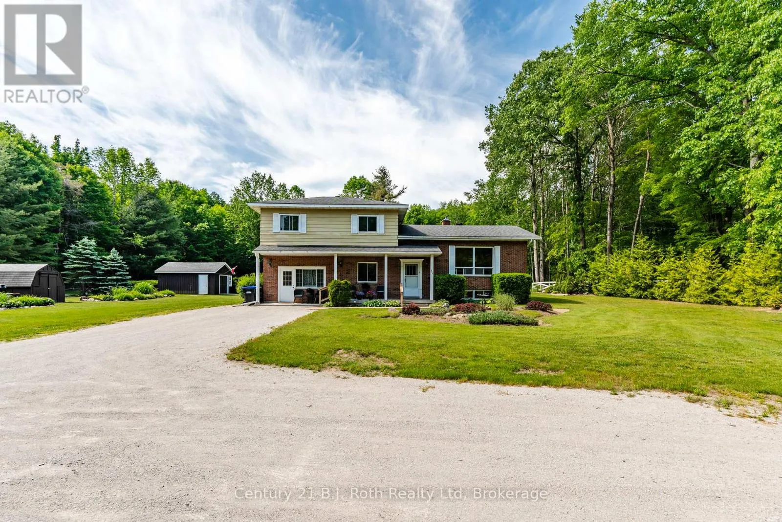 573 LAFONTAINE ROAD E