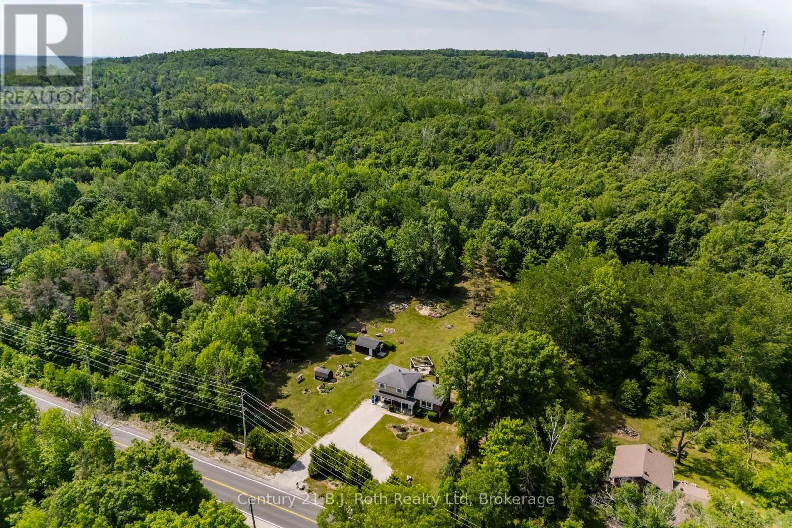 573 LAFONTAINE ROAD E