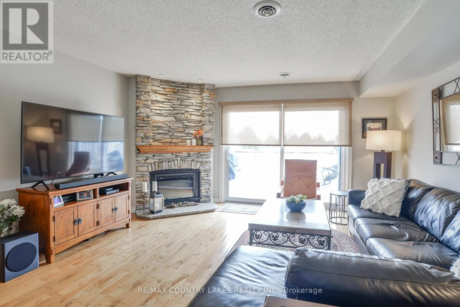 15 - 24 LAGUNA PARKWAY