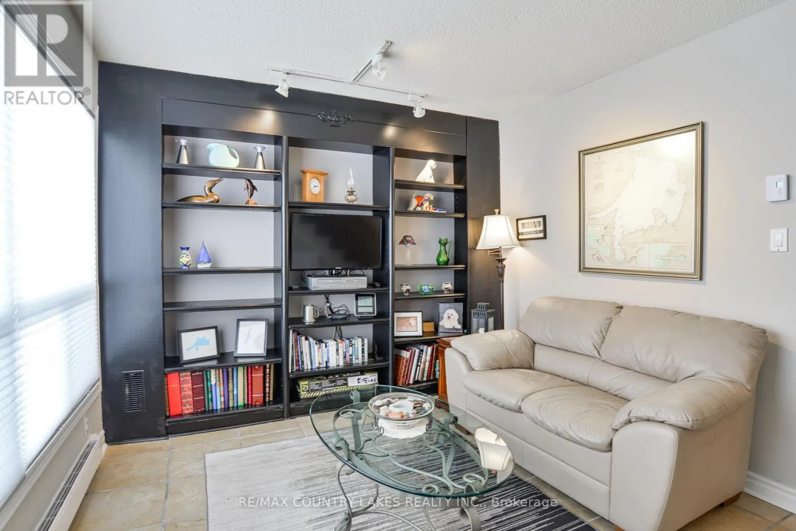 15 - 24 LAGUNA PARKWAY
