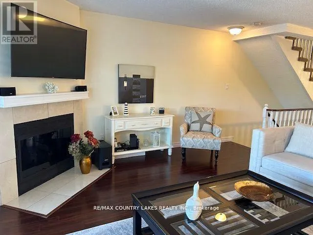 6 - 30 LAGUNA PARKWAY
