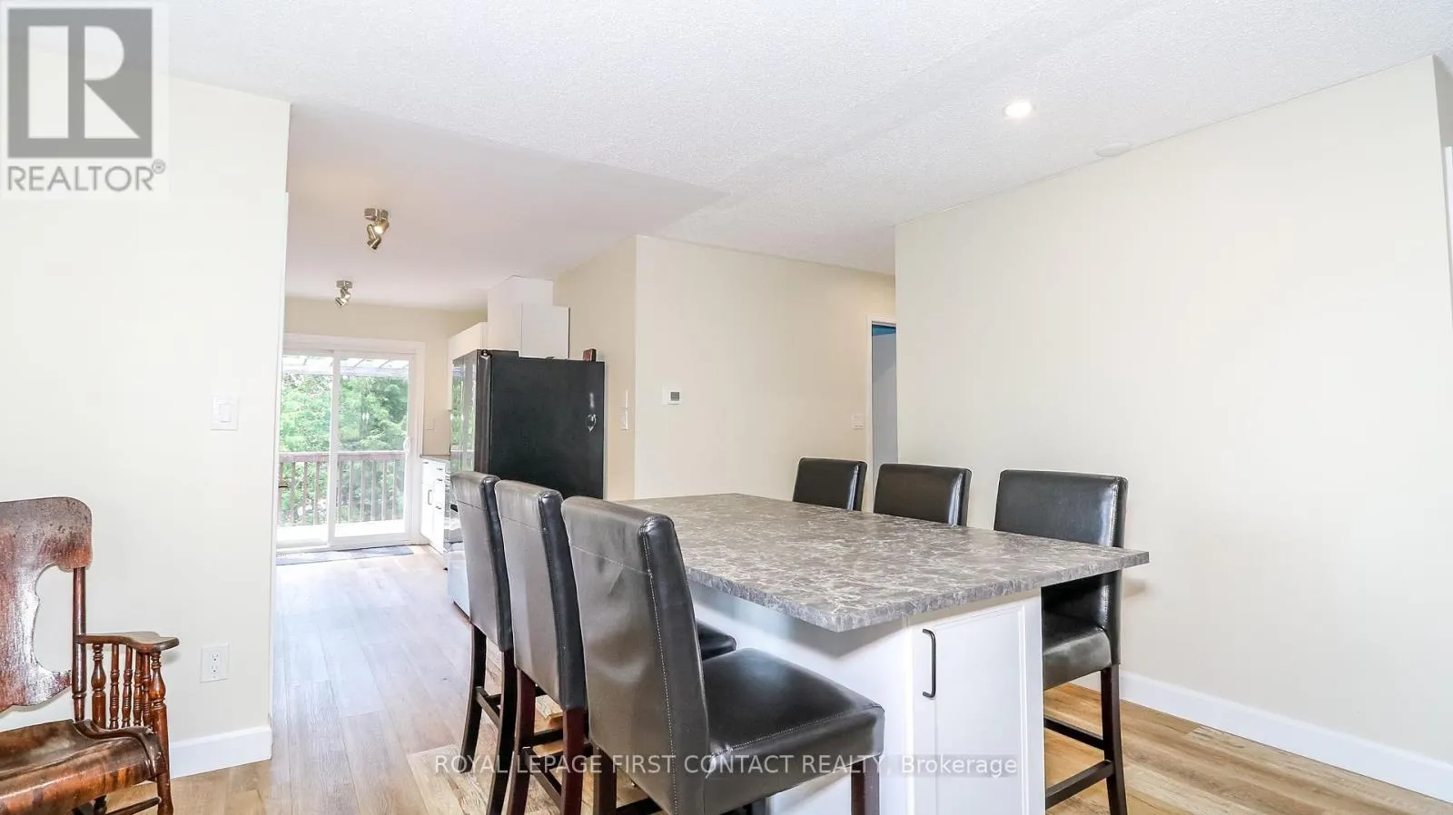 1 MARIPOSA DRIVE